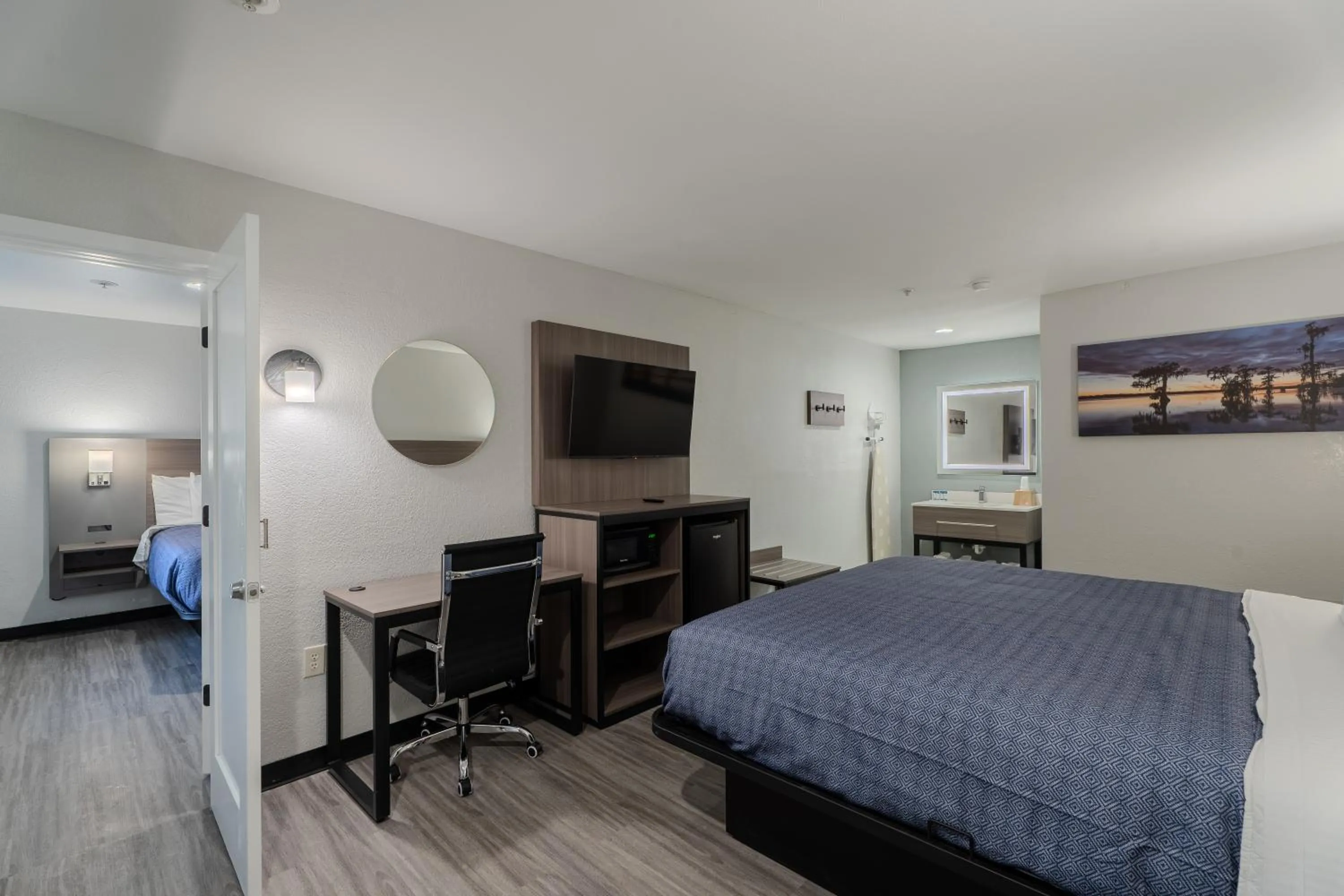 Bedroom, Bed in Executive Inn of Arlington, Near AT&T Stadium