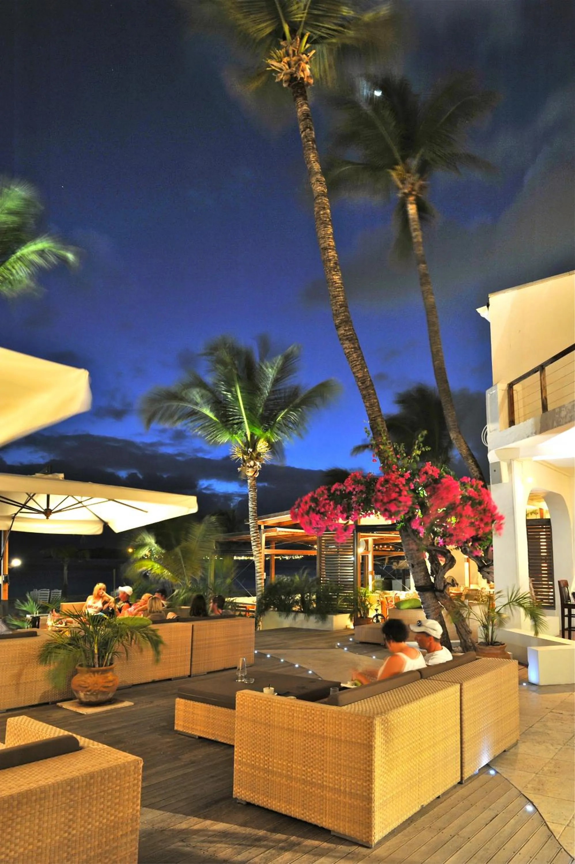 Seating area in Holland House Beach Hotel