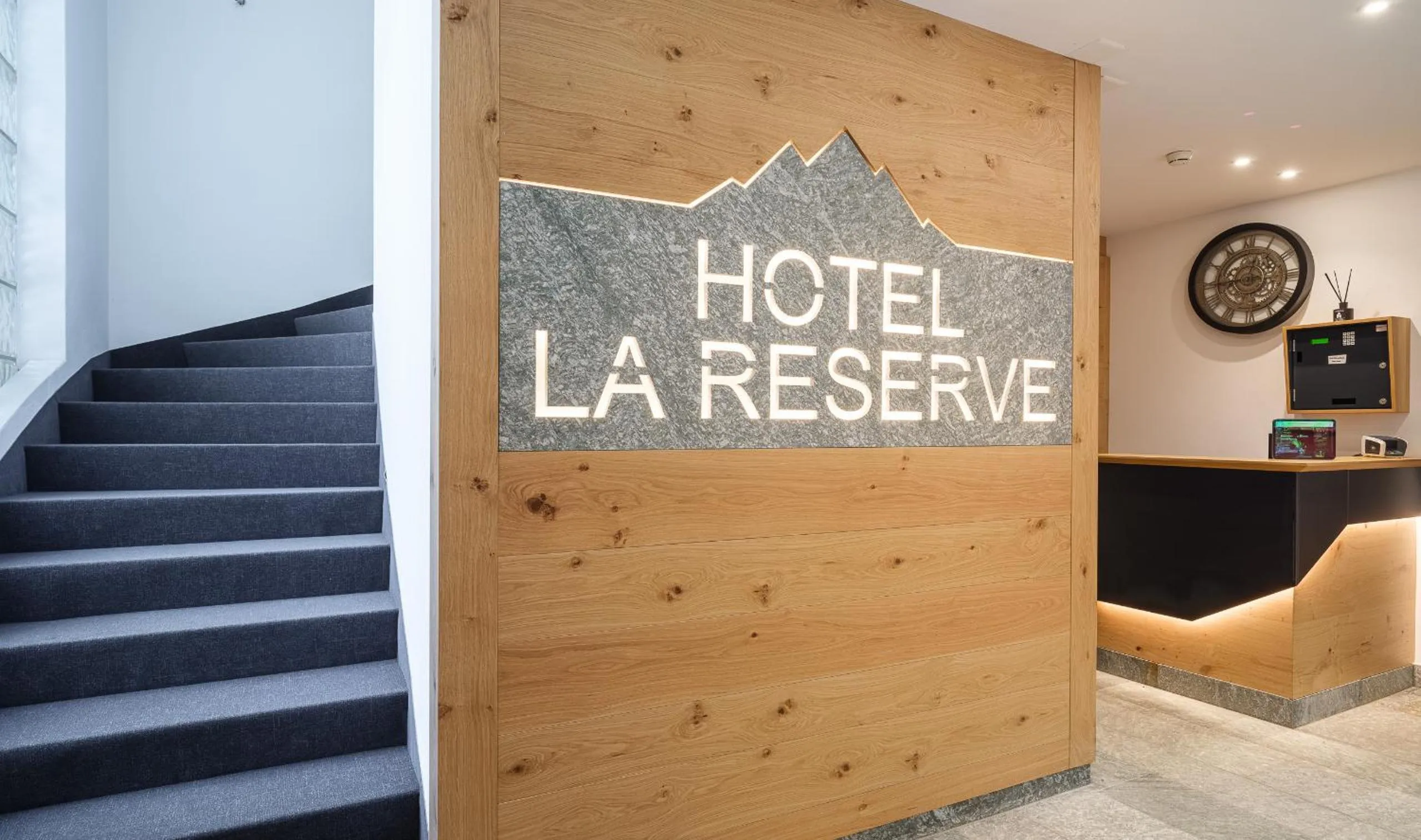 Lobby or reception in Hotel La Reserve