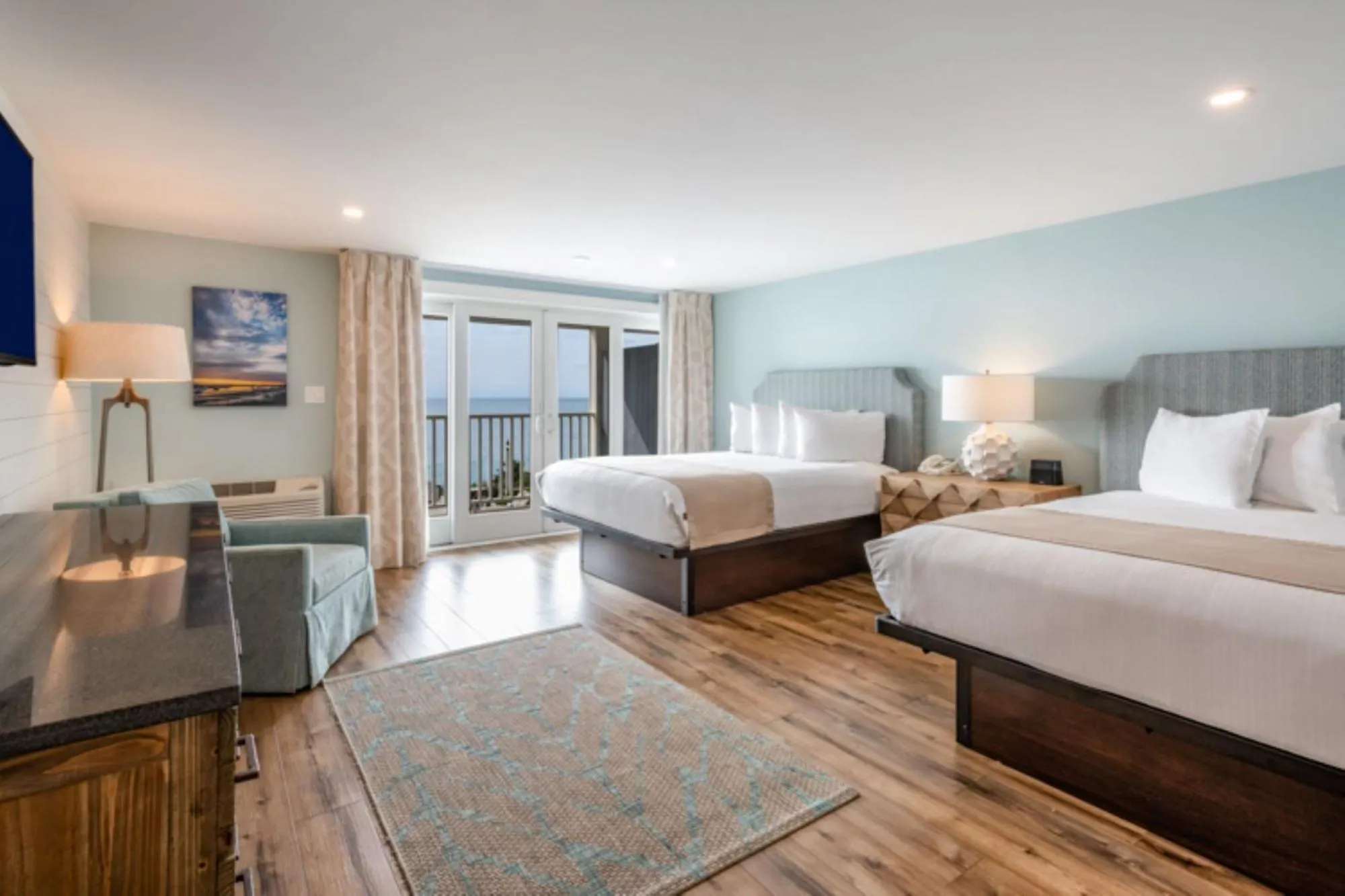 Bed in Pelham House Resort