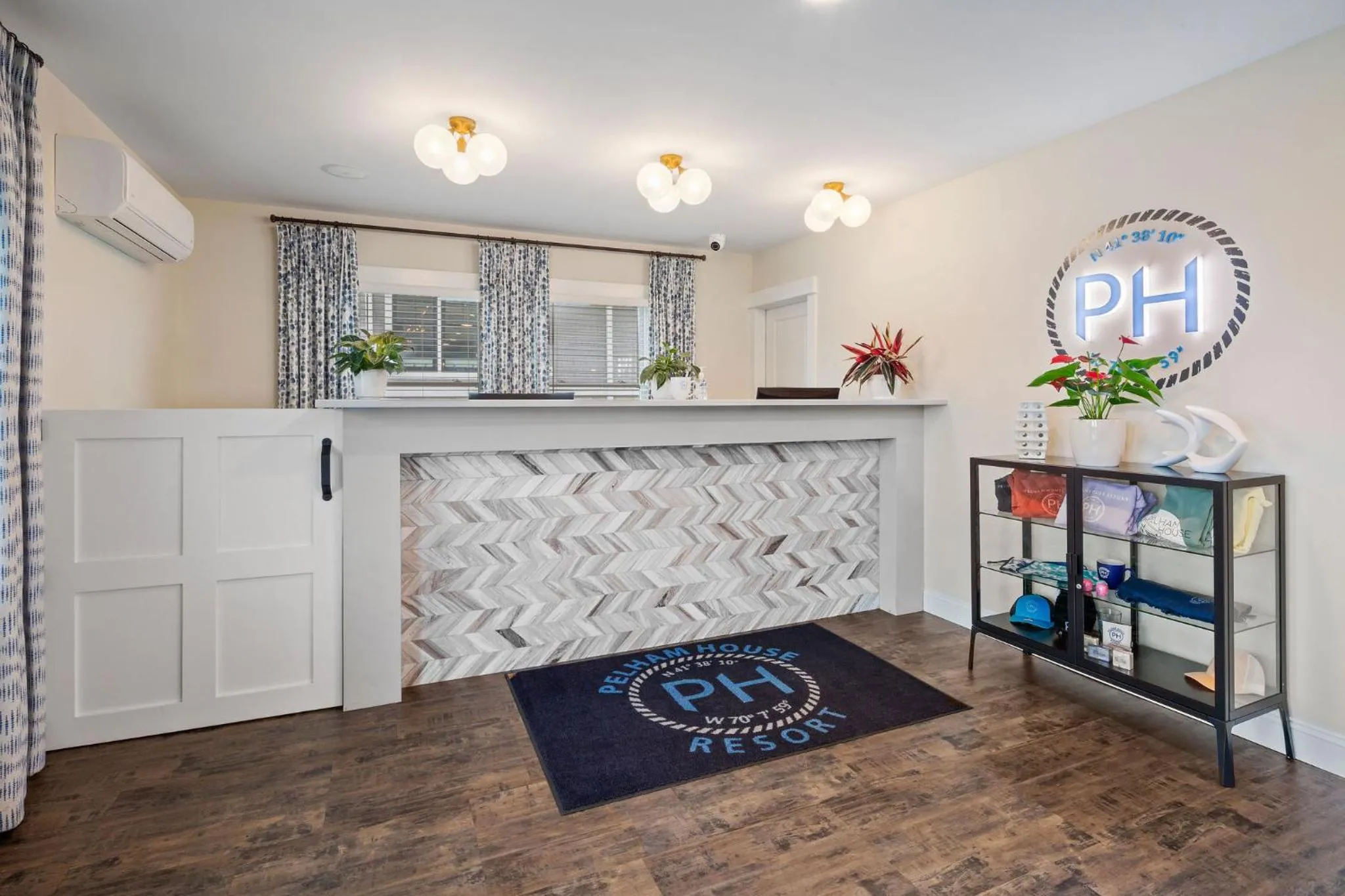 Lobby or reception in Pelham House Resort