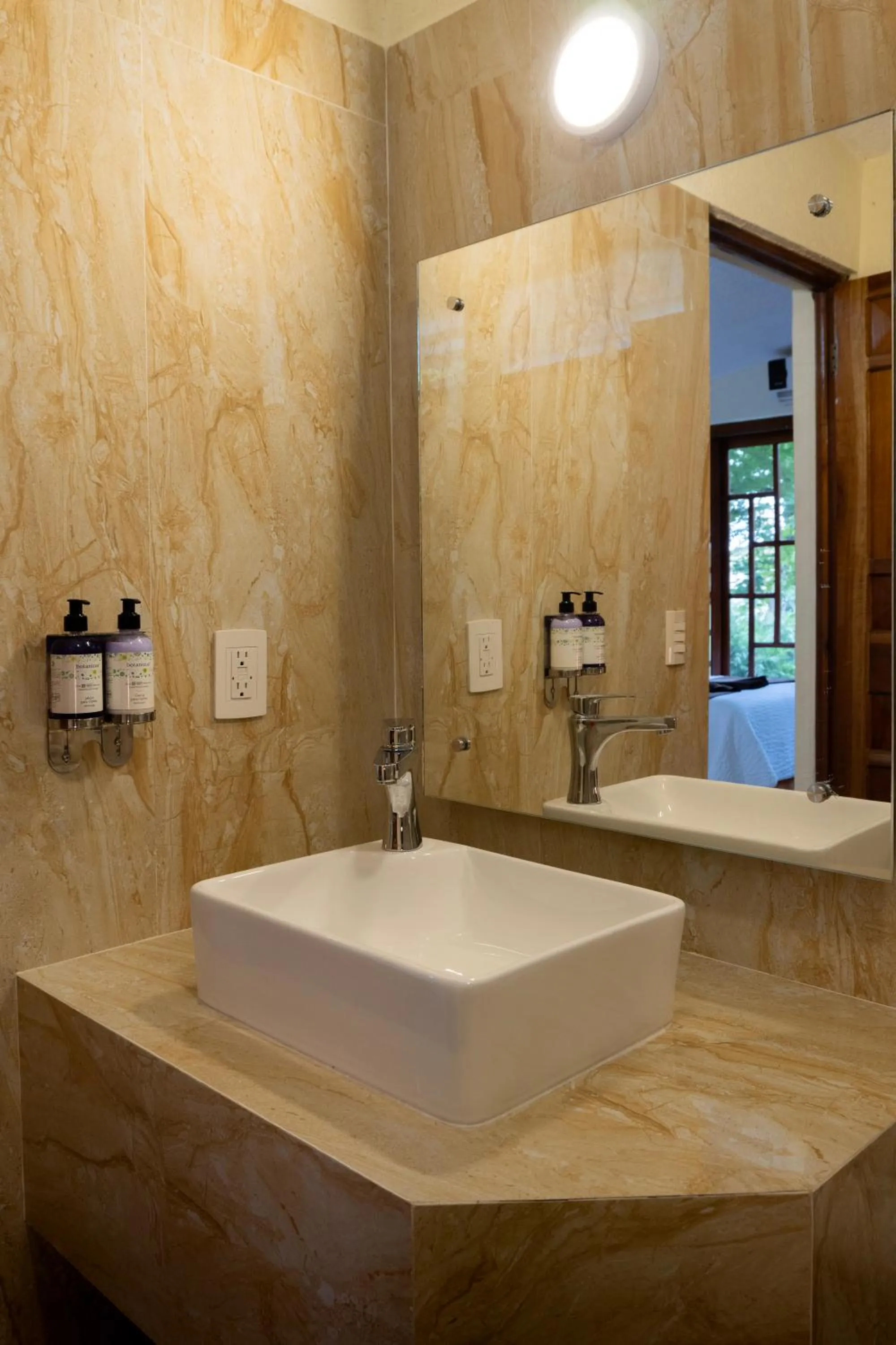 Bathroom in Hotel Nututun Palenque