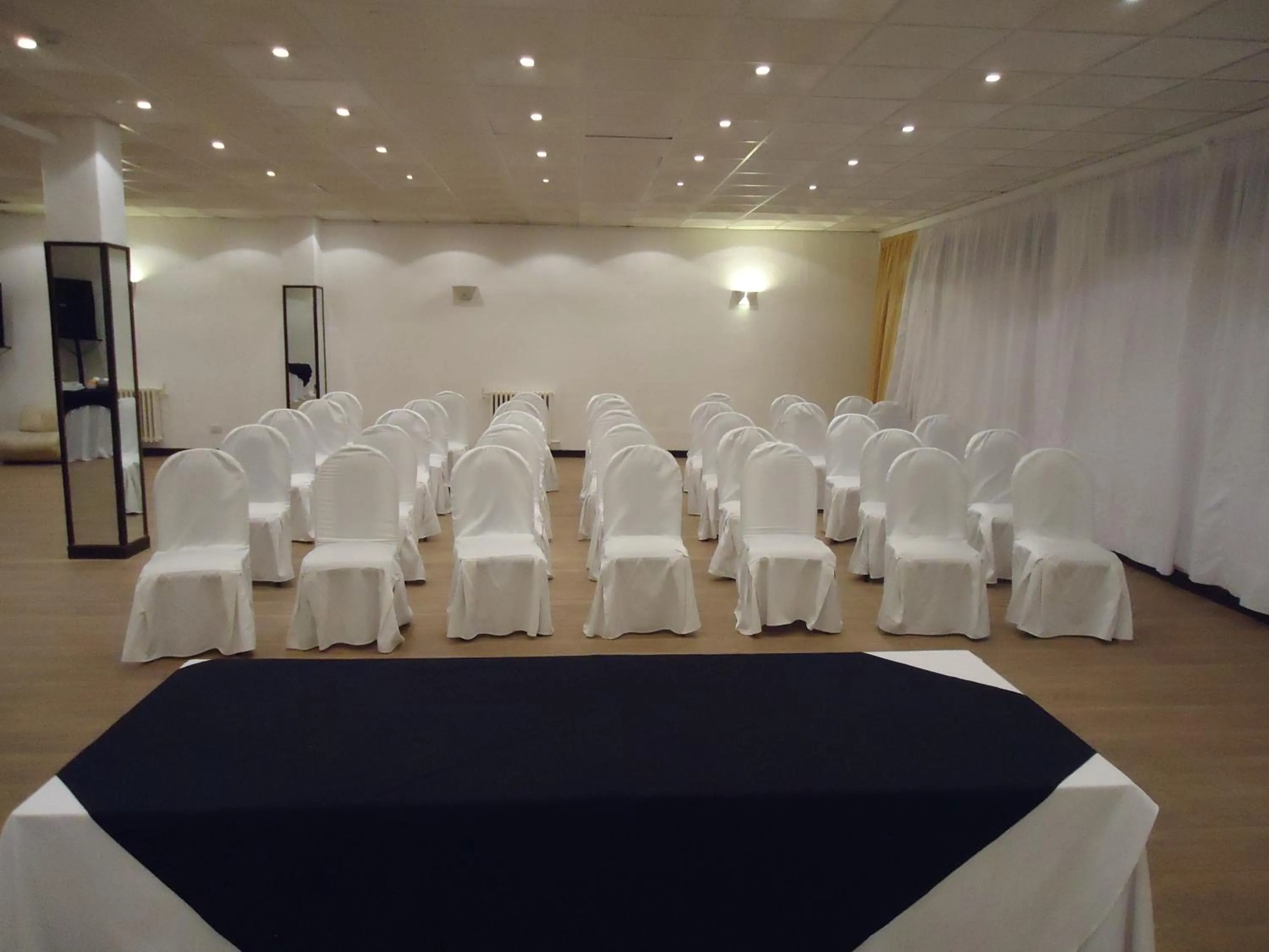 Business facilities in Hotel Tehuelche