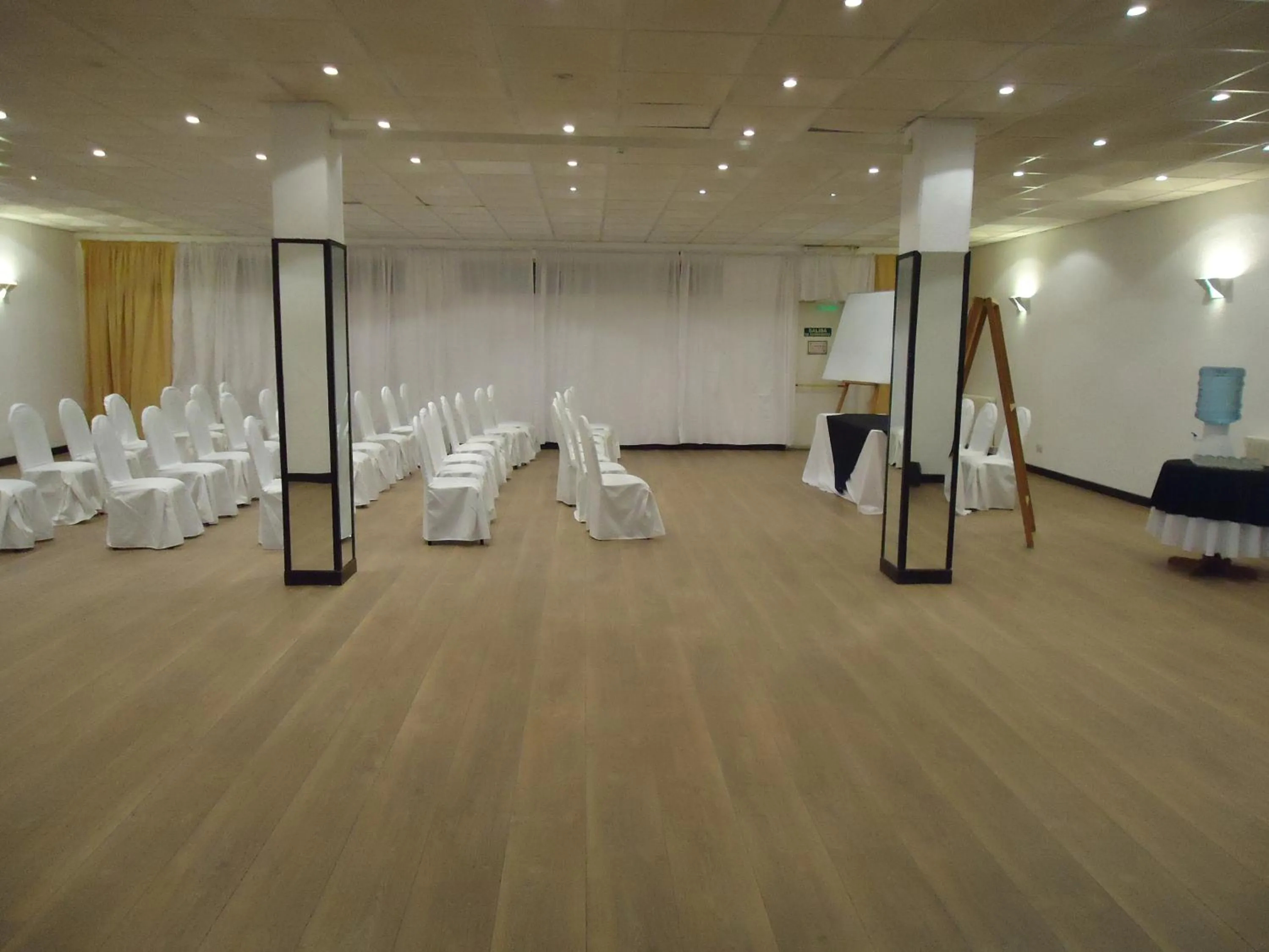 Business facilities in Hotel Tehuelche