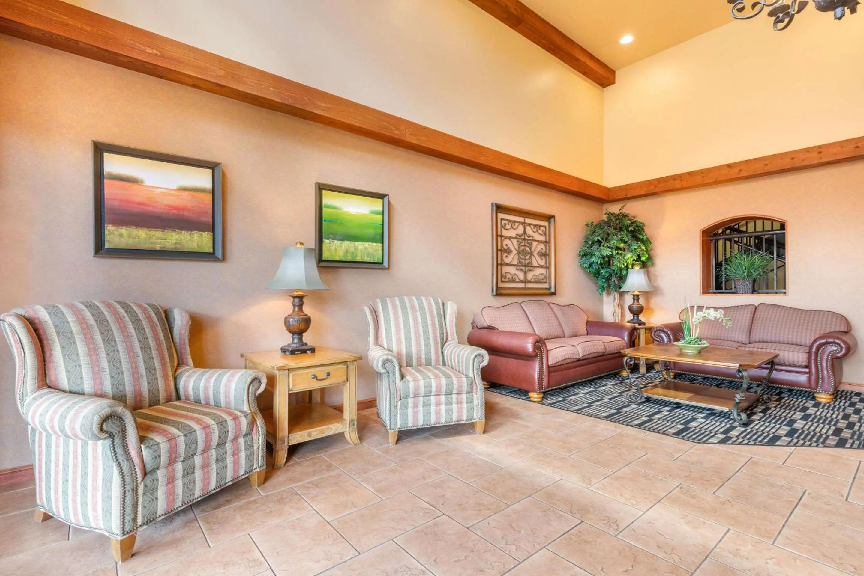 Lobby or reception in Clarion Inn Ormond Beach at Destination Daytona