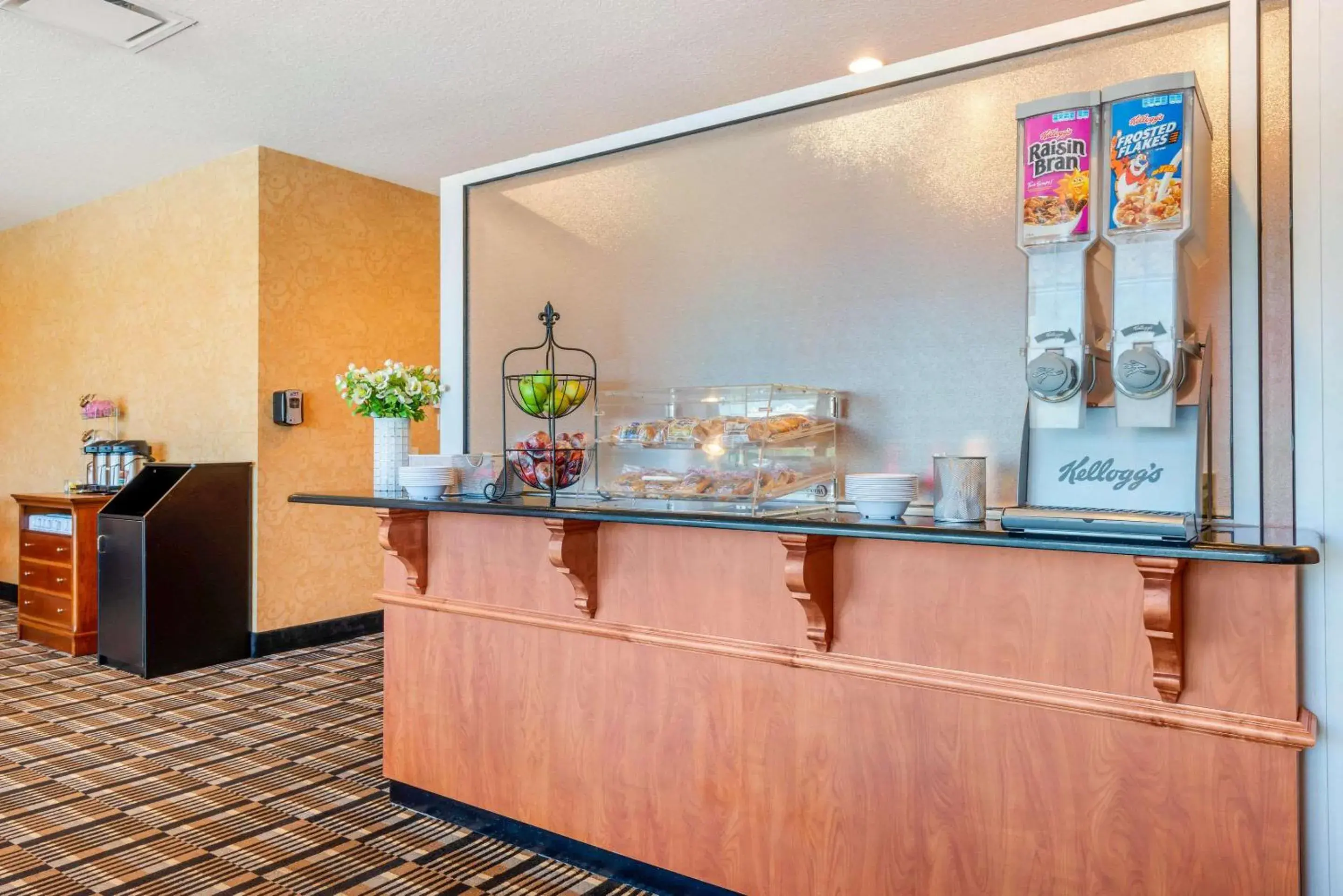 Restaurant/places to eat in Clarion Inn Ormond Beach at Destination Daytona Restaurant/places to eat in Clarion Inn Ormond Beach at Destination Daytona