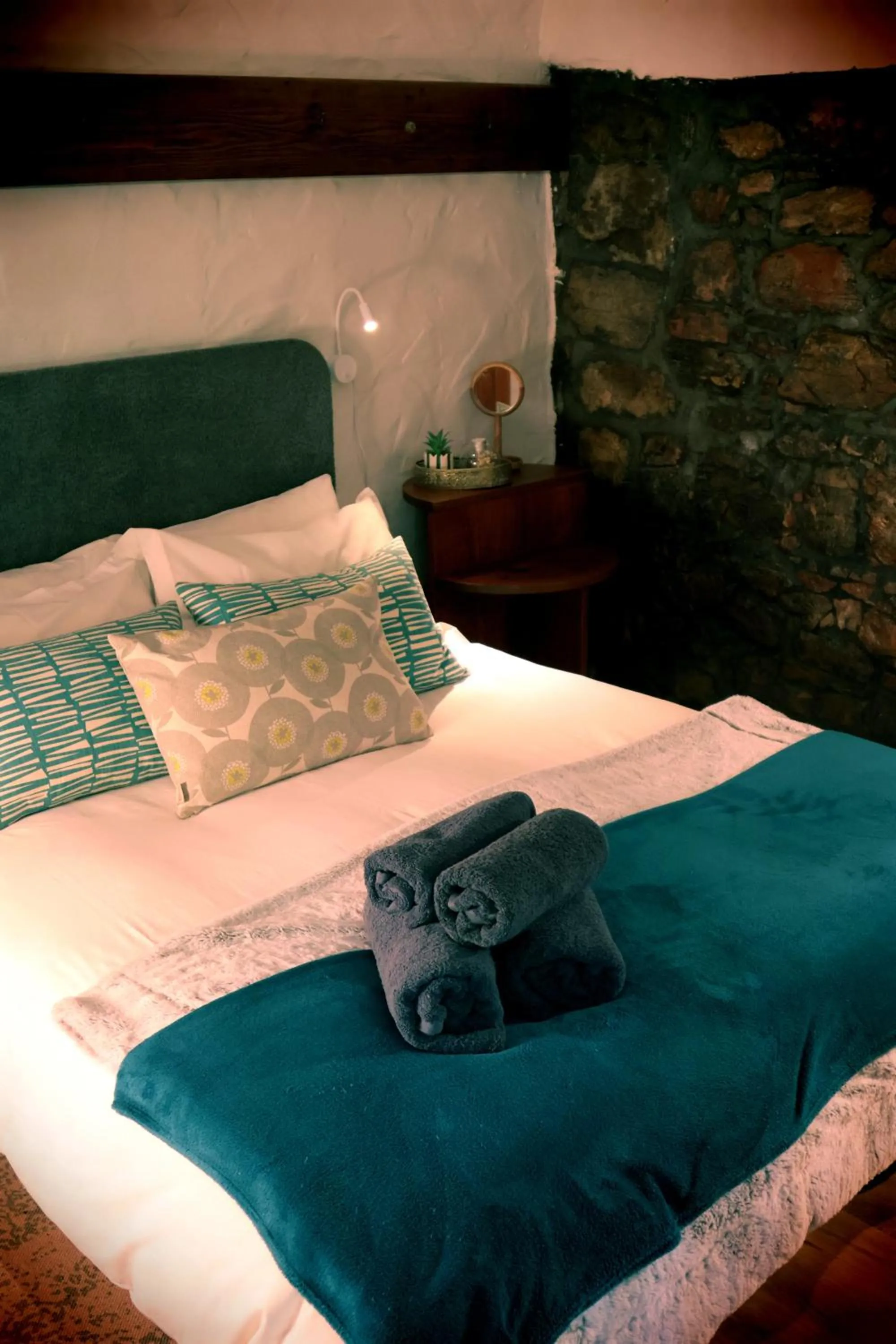 Bed in Heiveld Farm Cottages