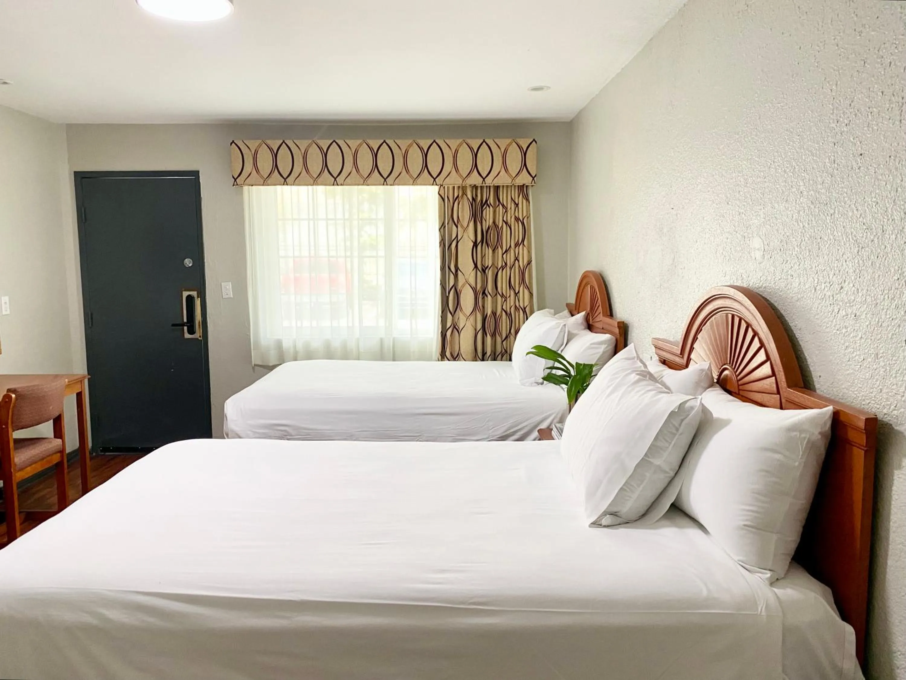 Double Room with Two Double Beds in Gainesville Lodge