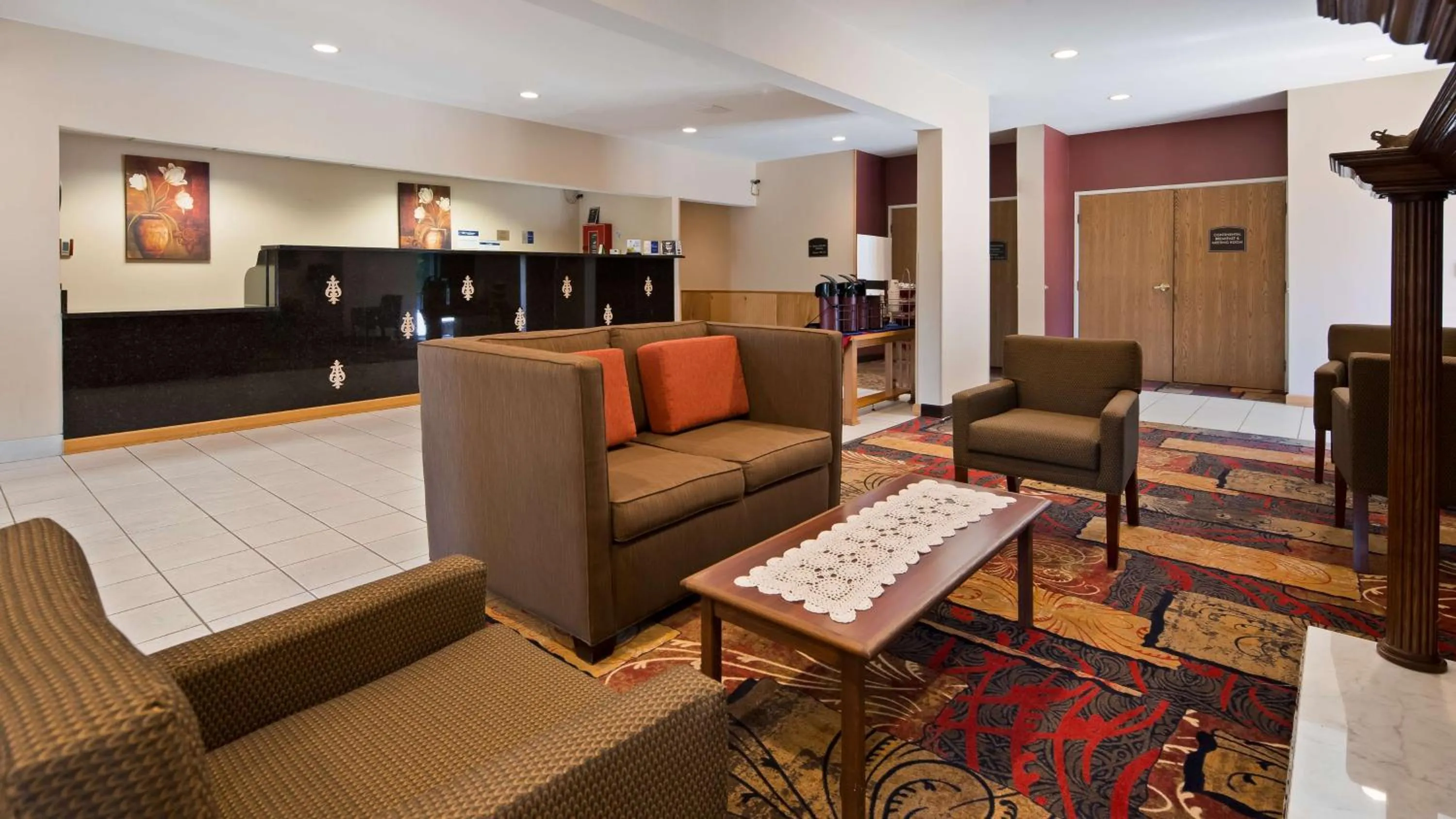 Lobby or reception in Best Western Plaza Hotel Saugatuck