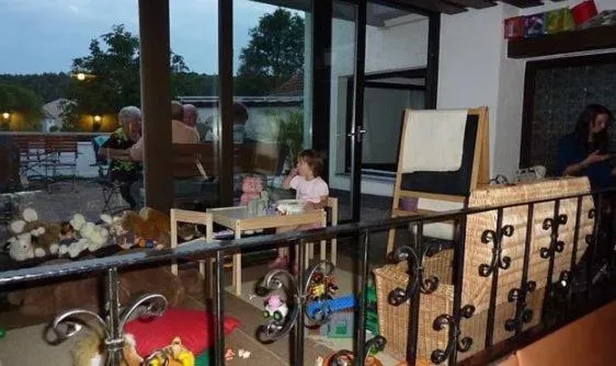 Restaurant/places to eat in Aparthotel Peerless Dine