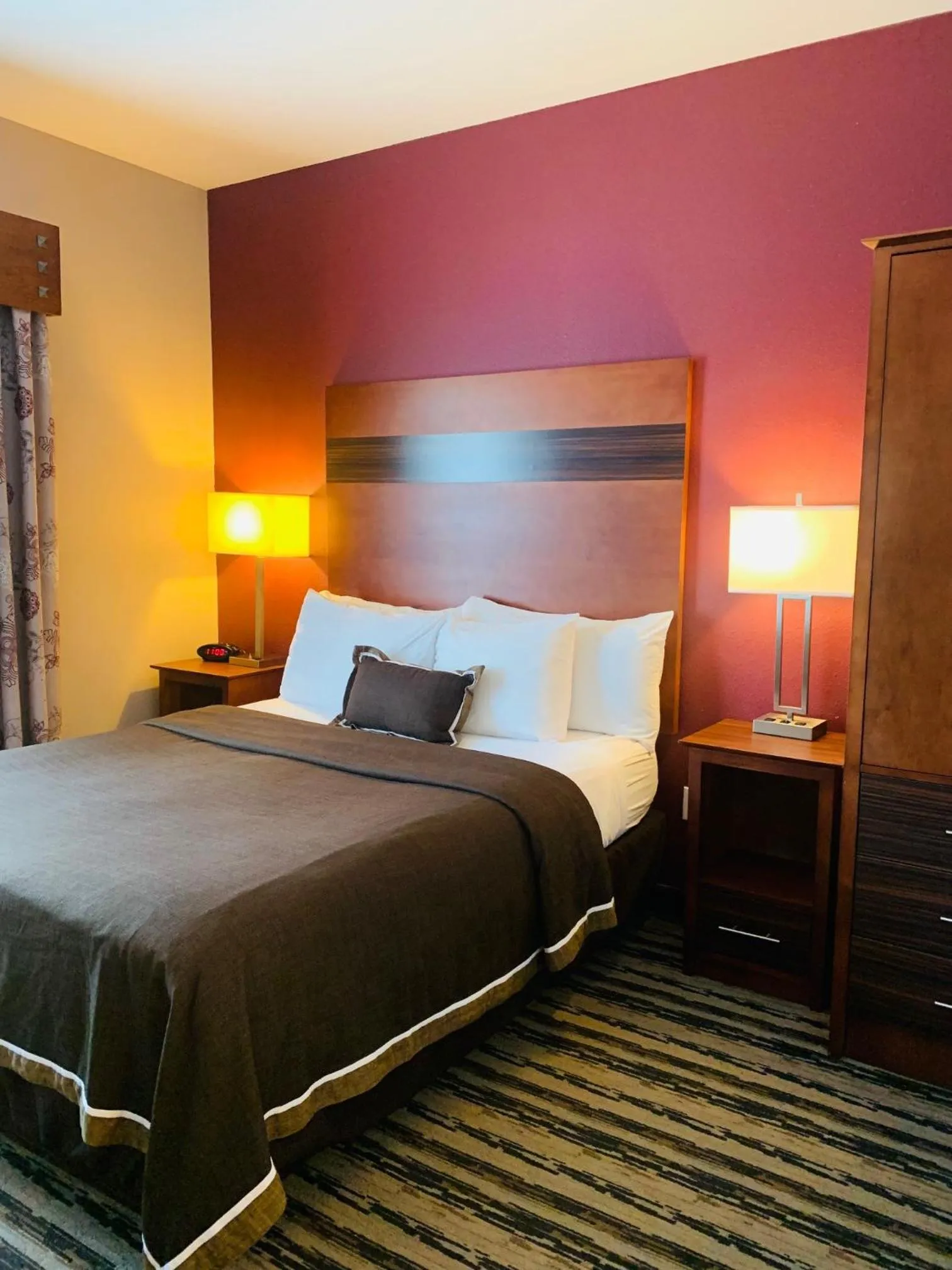 Bedroom, Bed in GrandStay Residential Suites Hotel