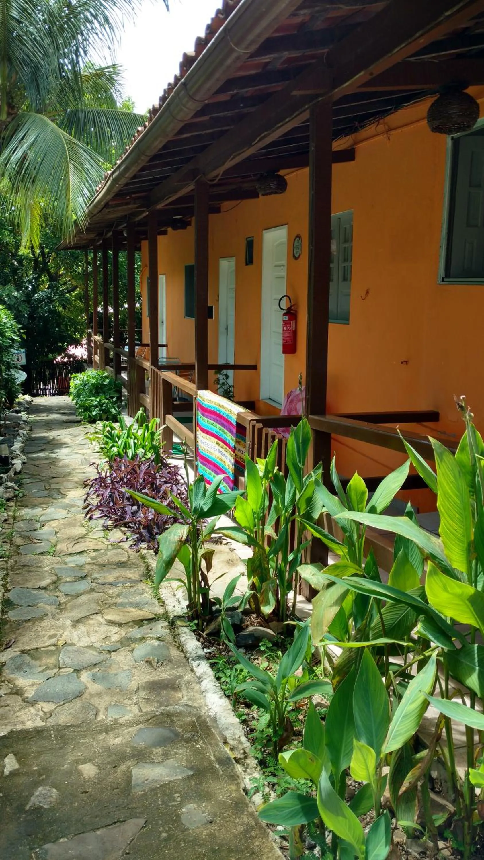 Budget Triple Room in Pousada Solar das Andorinhas