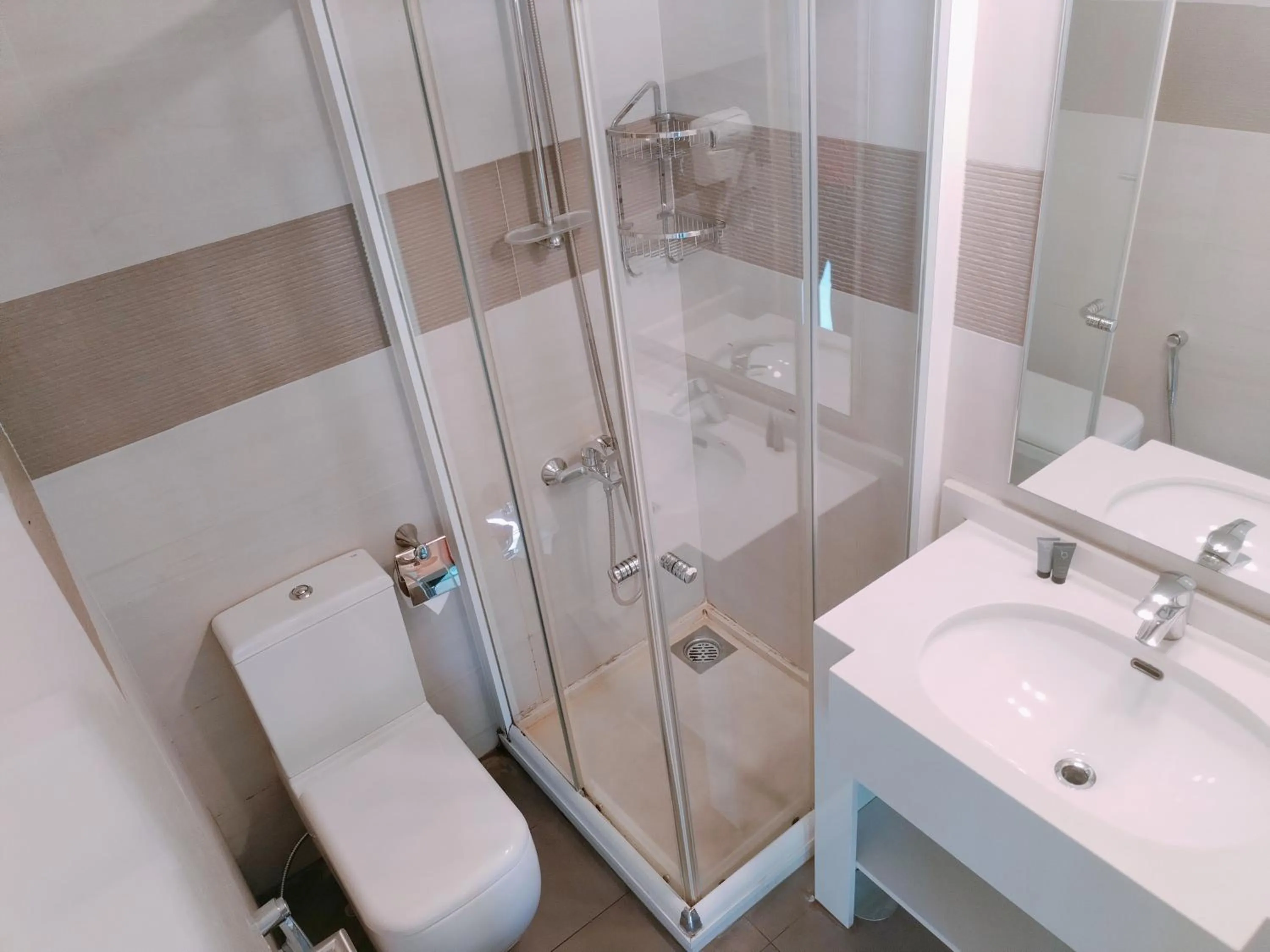 Toilet in Mateus Hotel