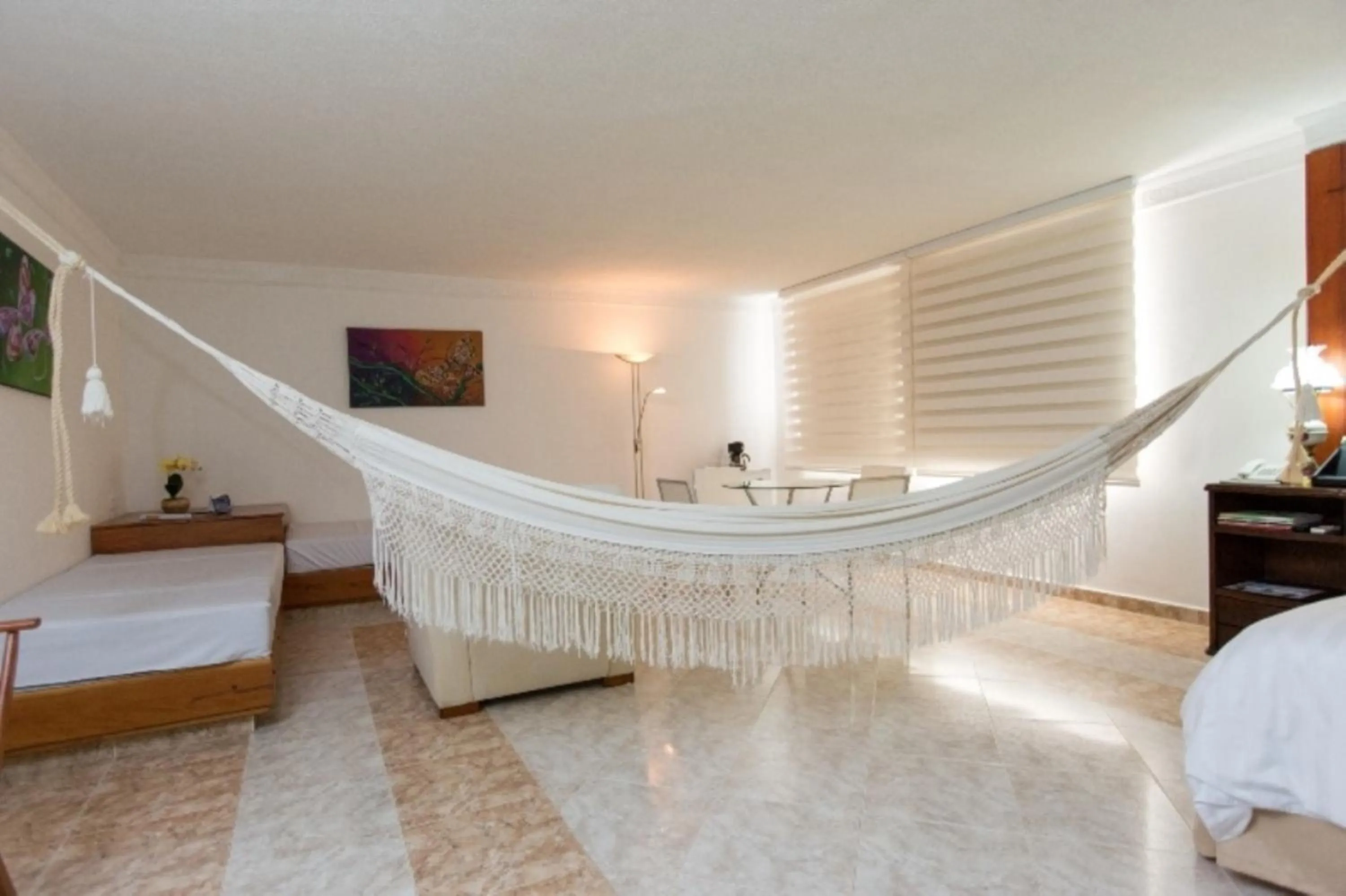 Bathroom, Bed in Hotel Sicarare