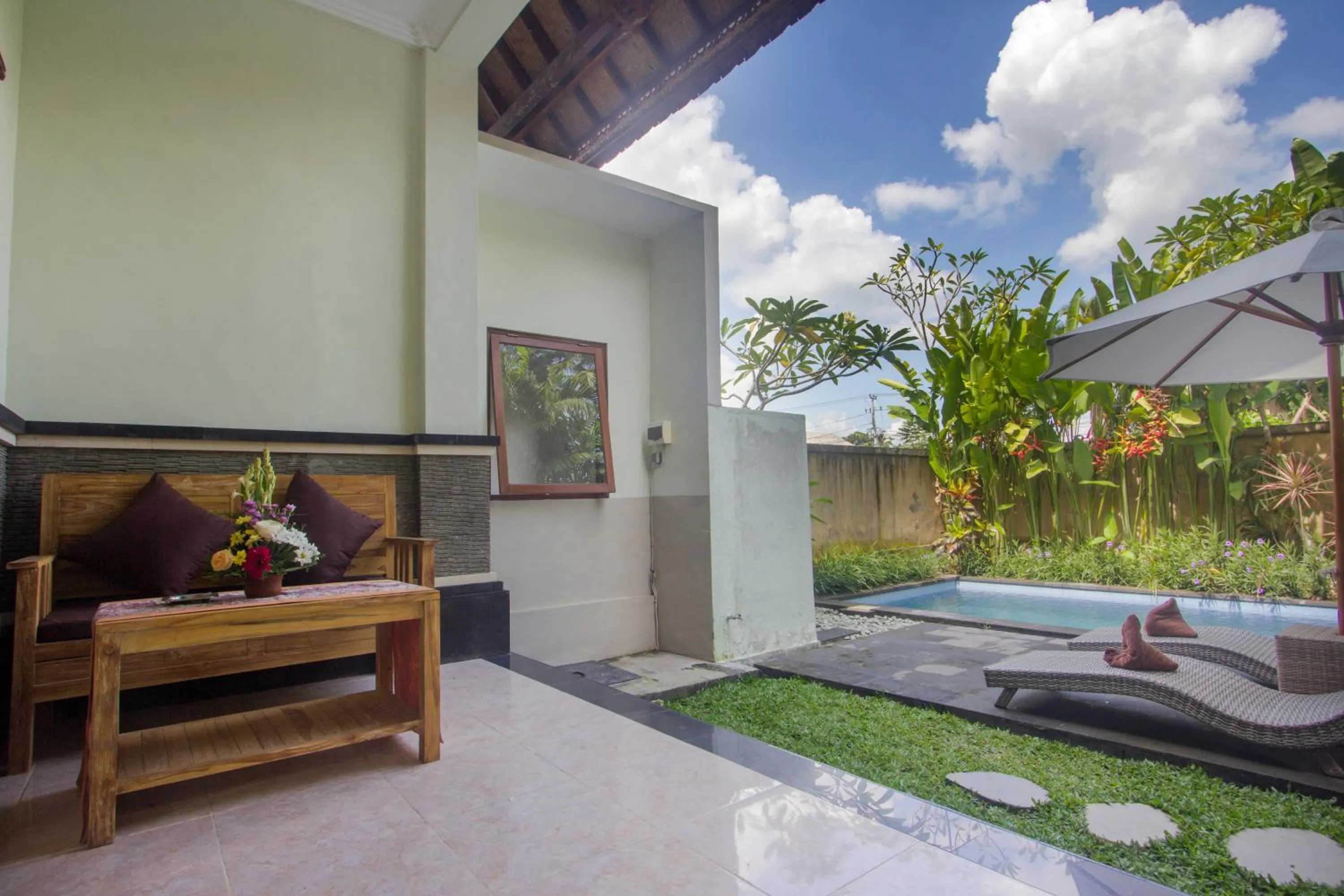 Garden in Sebujan Grand Aurora