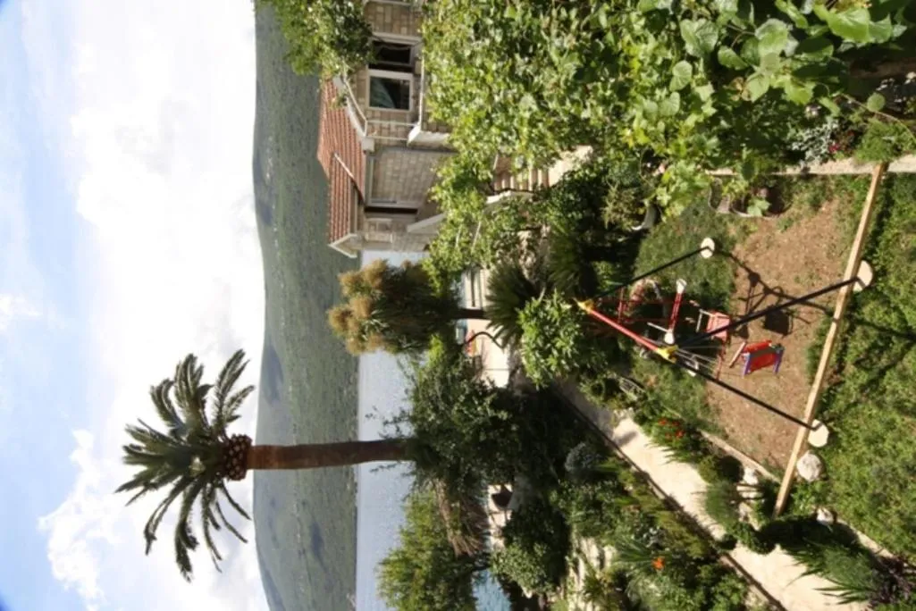 Apartments Roza