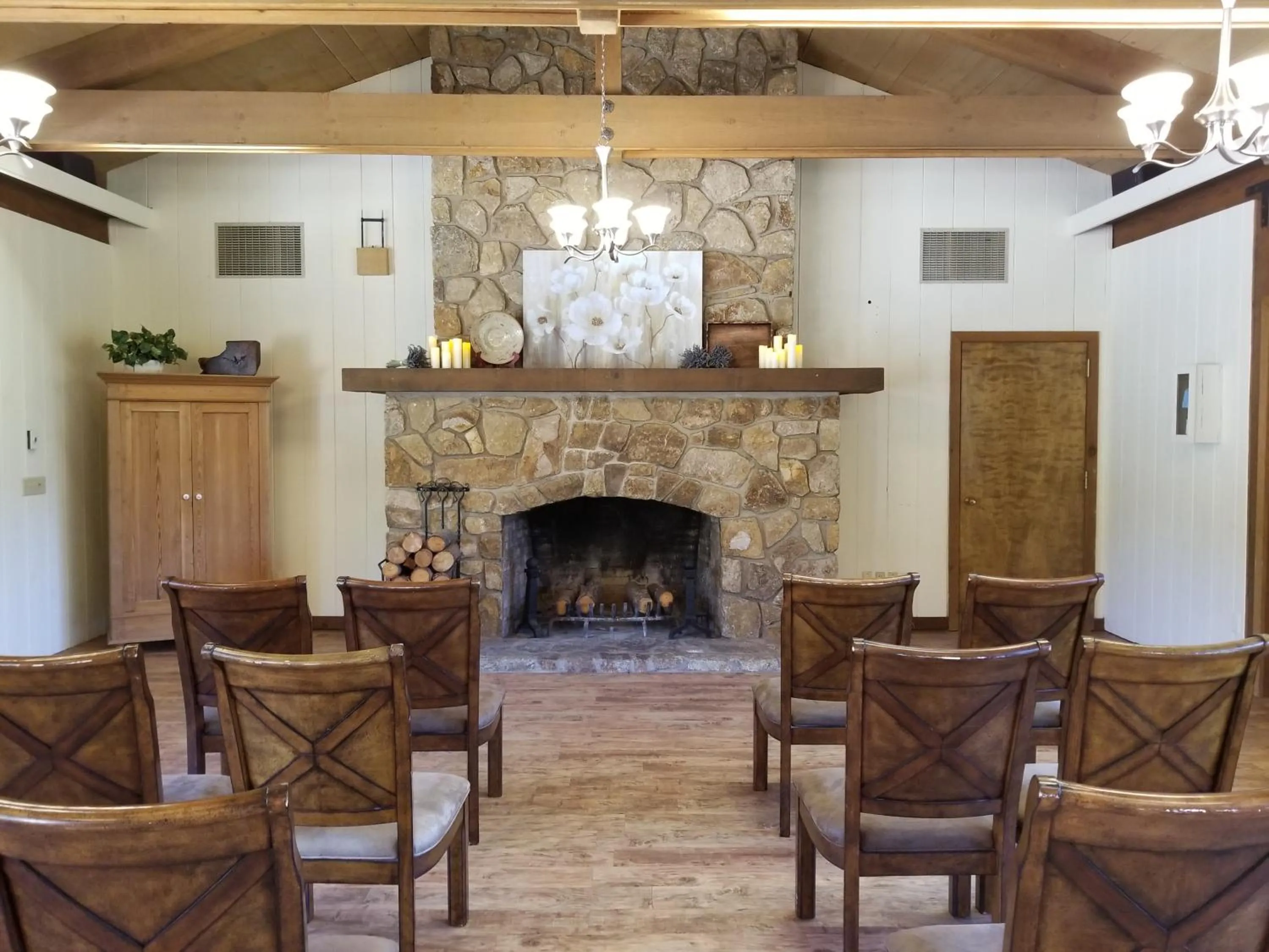 Property building in Carmel Valley Lodge