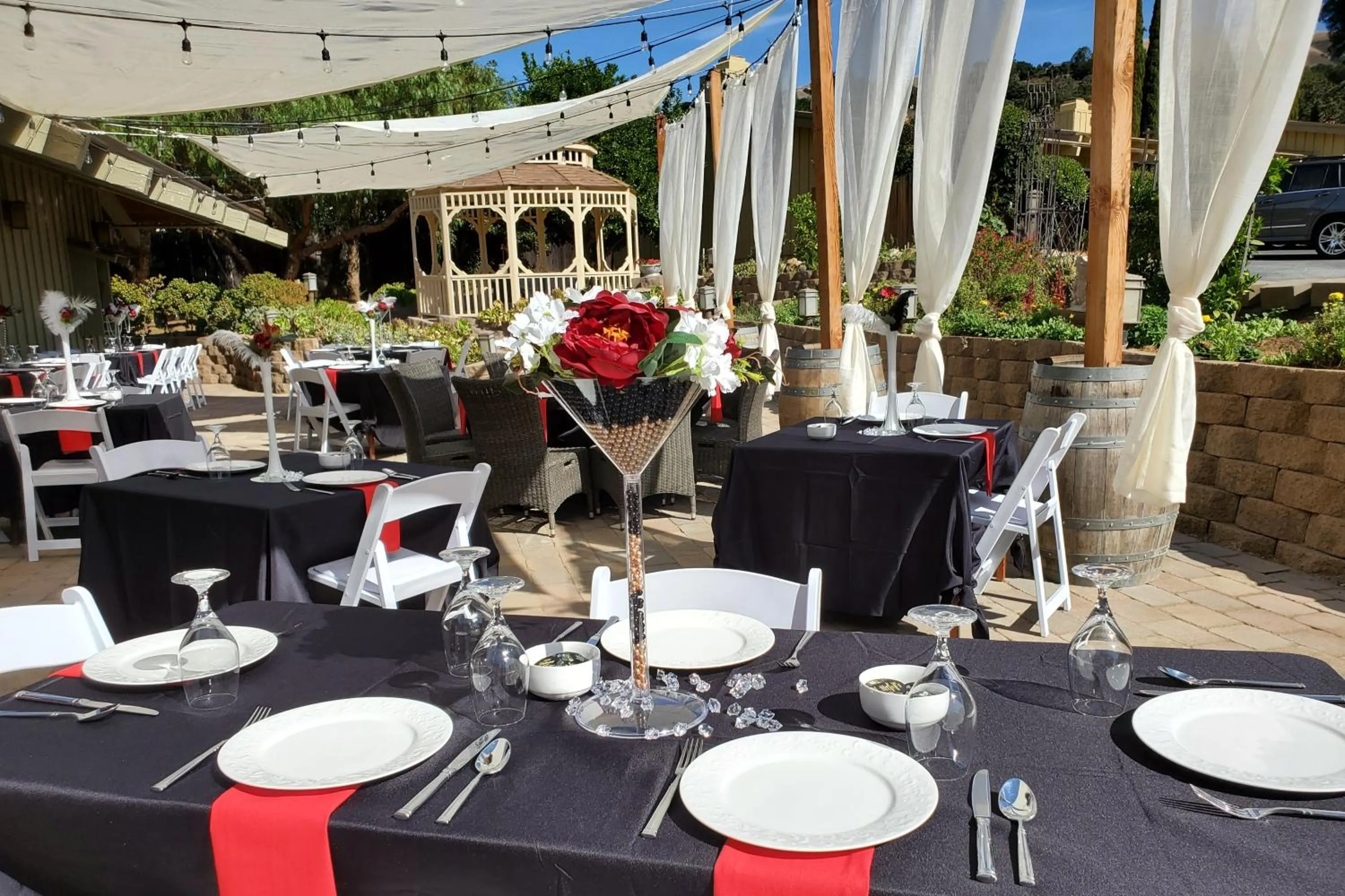 Evening entertainment in Carmel Valley Lodge