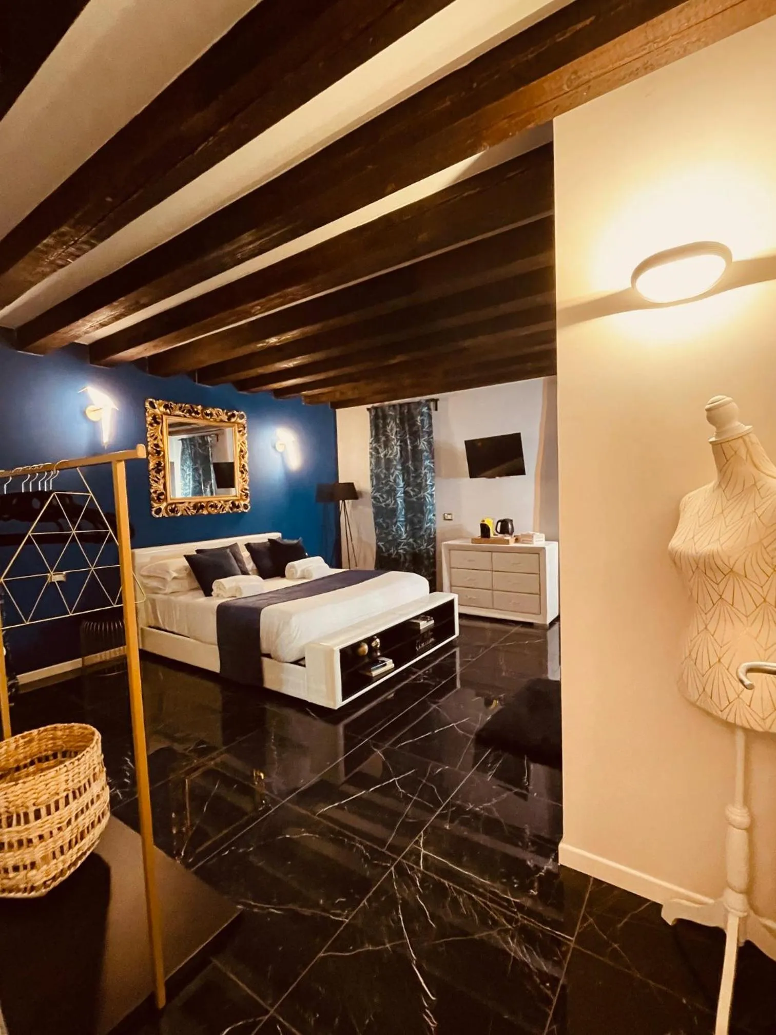 Photo of the whole room, Bed in Dimora Fattorini