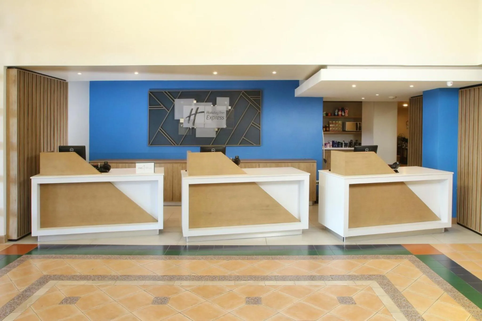 Property building in Holiday Inn Express Torreon by IHG