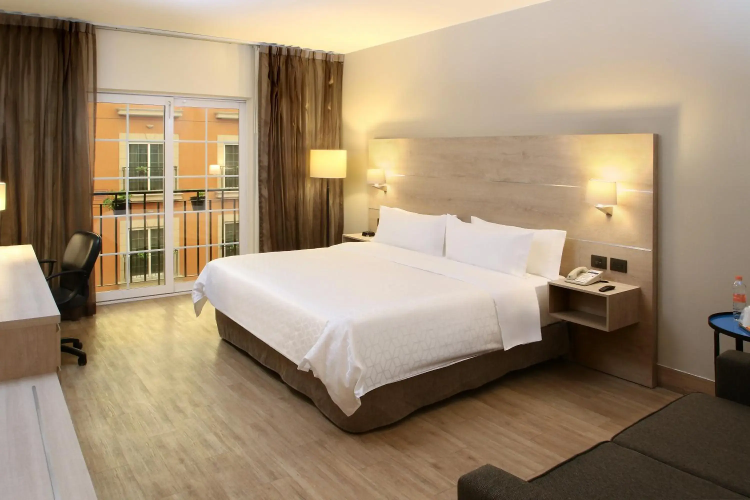 Standard King Room in Holiday Inn Express Torreon by IHG Standard King Room in Holiday Inn Express Torreon by IHG