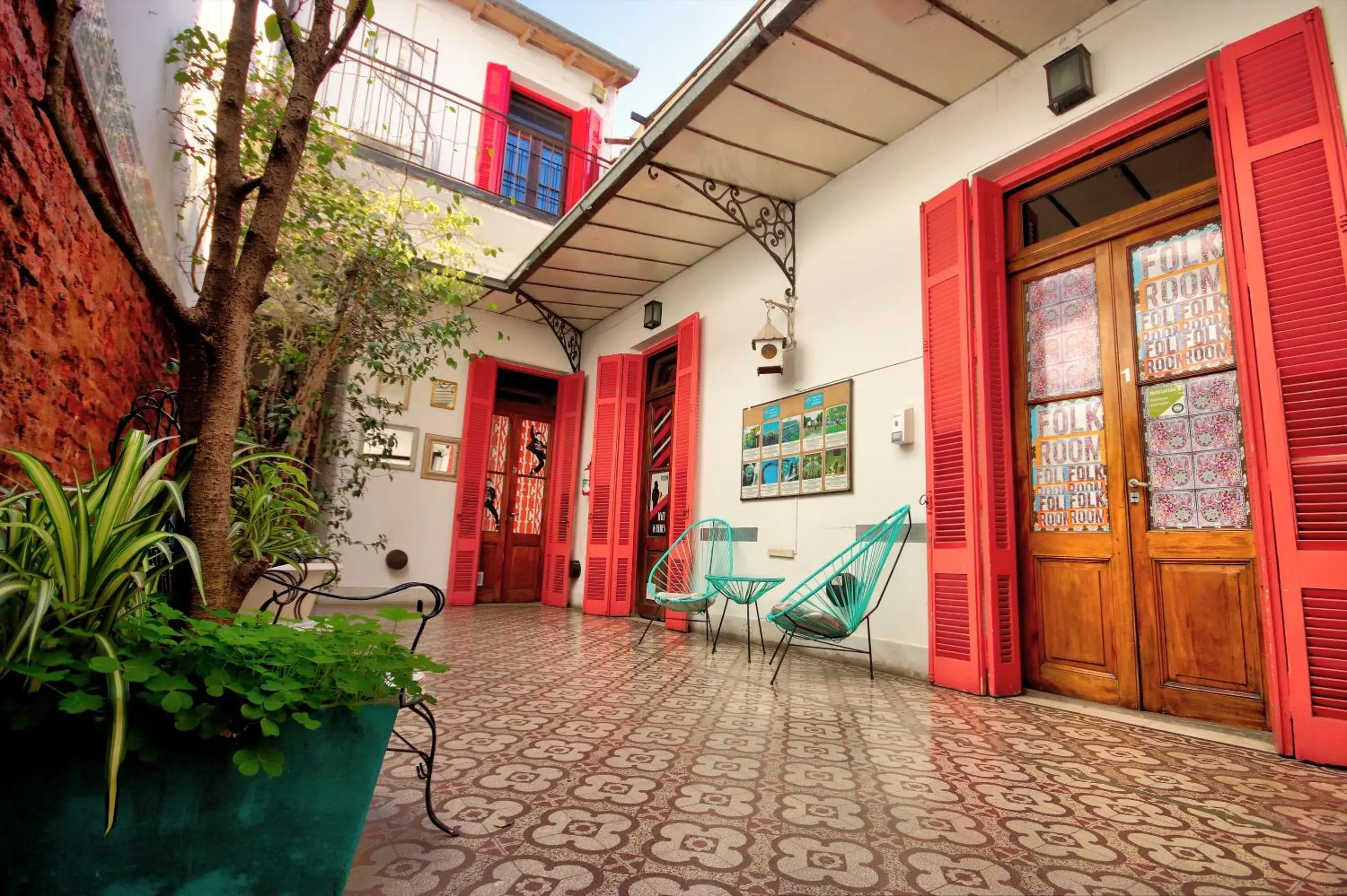 Patio in Play Hostel Soho Patio in Play Hostel Soho