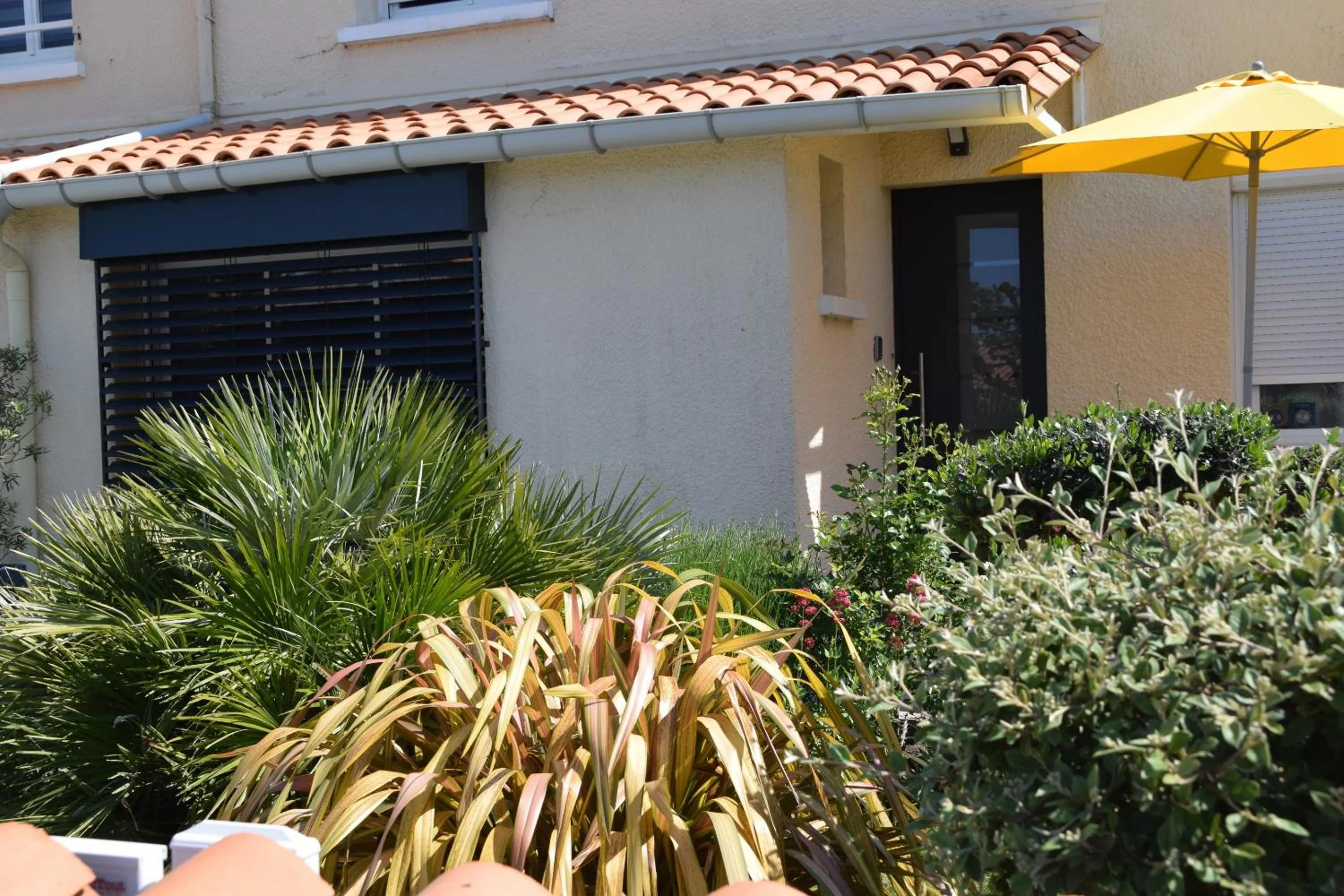 Garden in La villa 13&15