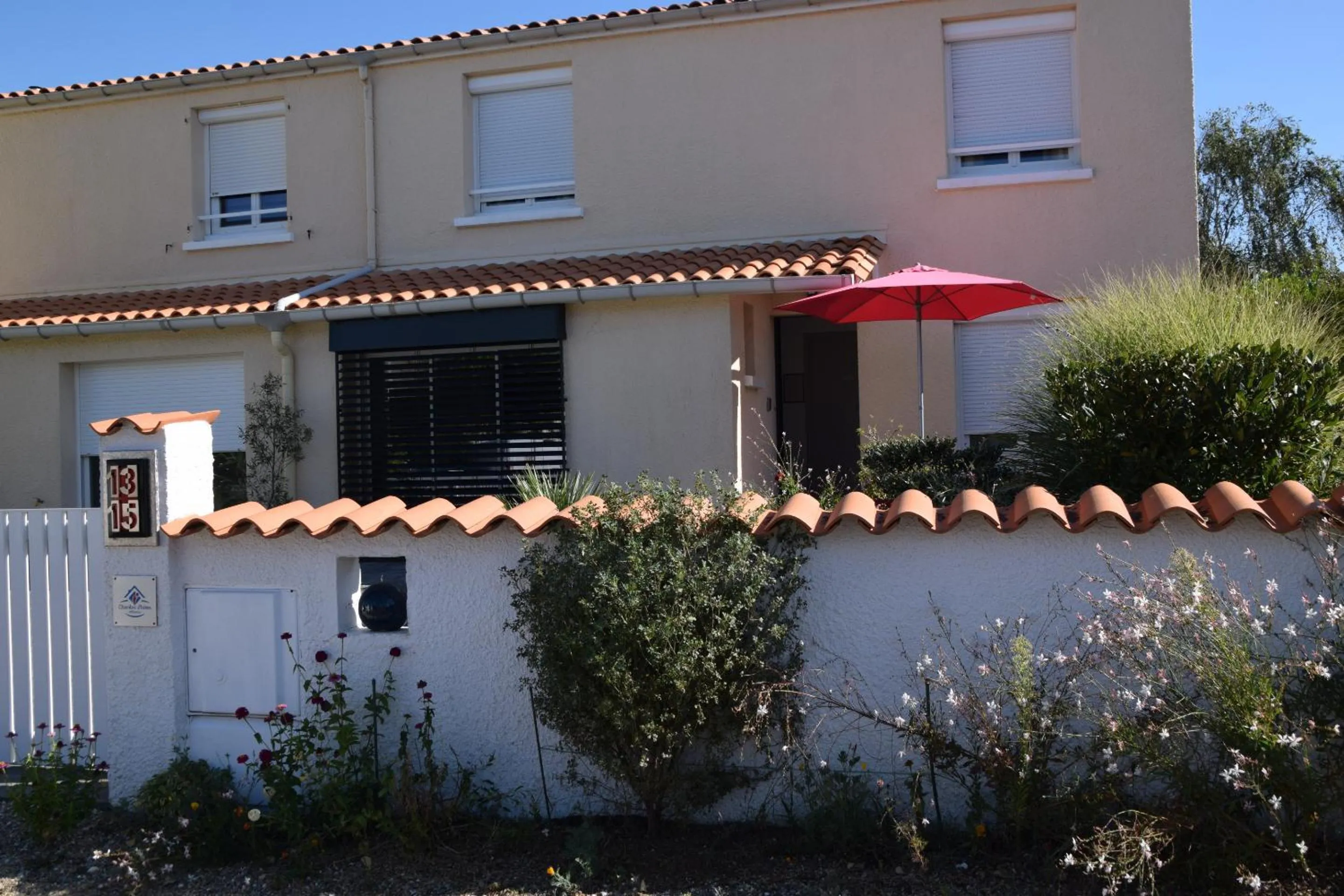 Property building in La villa 13&15