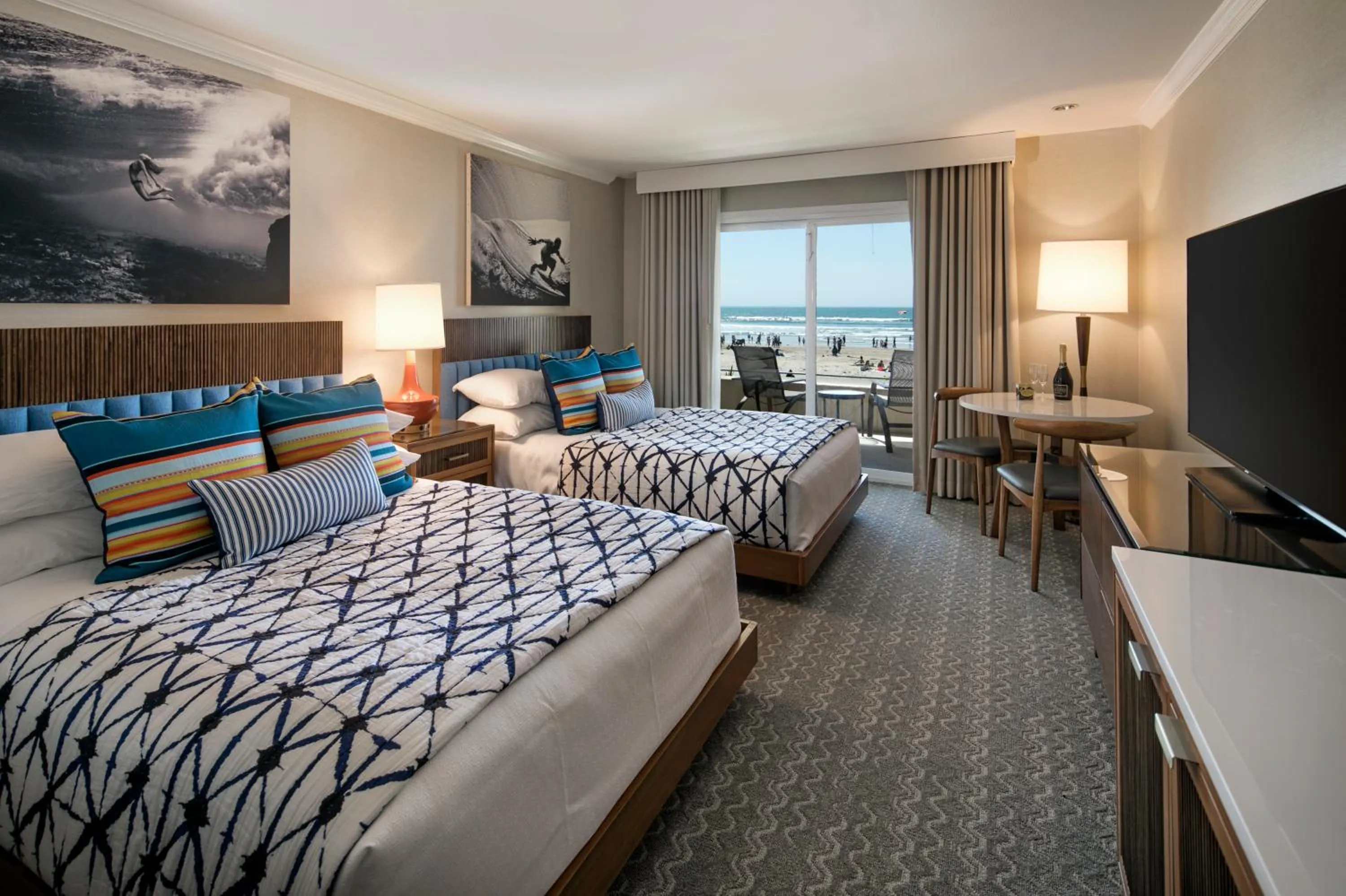 Photo of the whole room, Bed in Sandcastle Hotel on the Beach