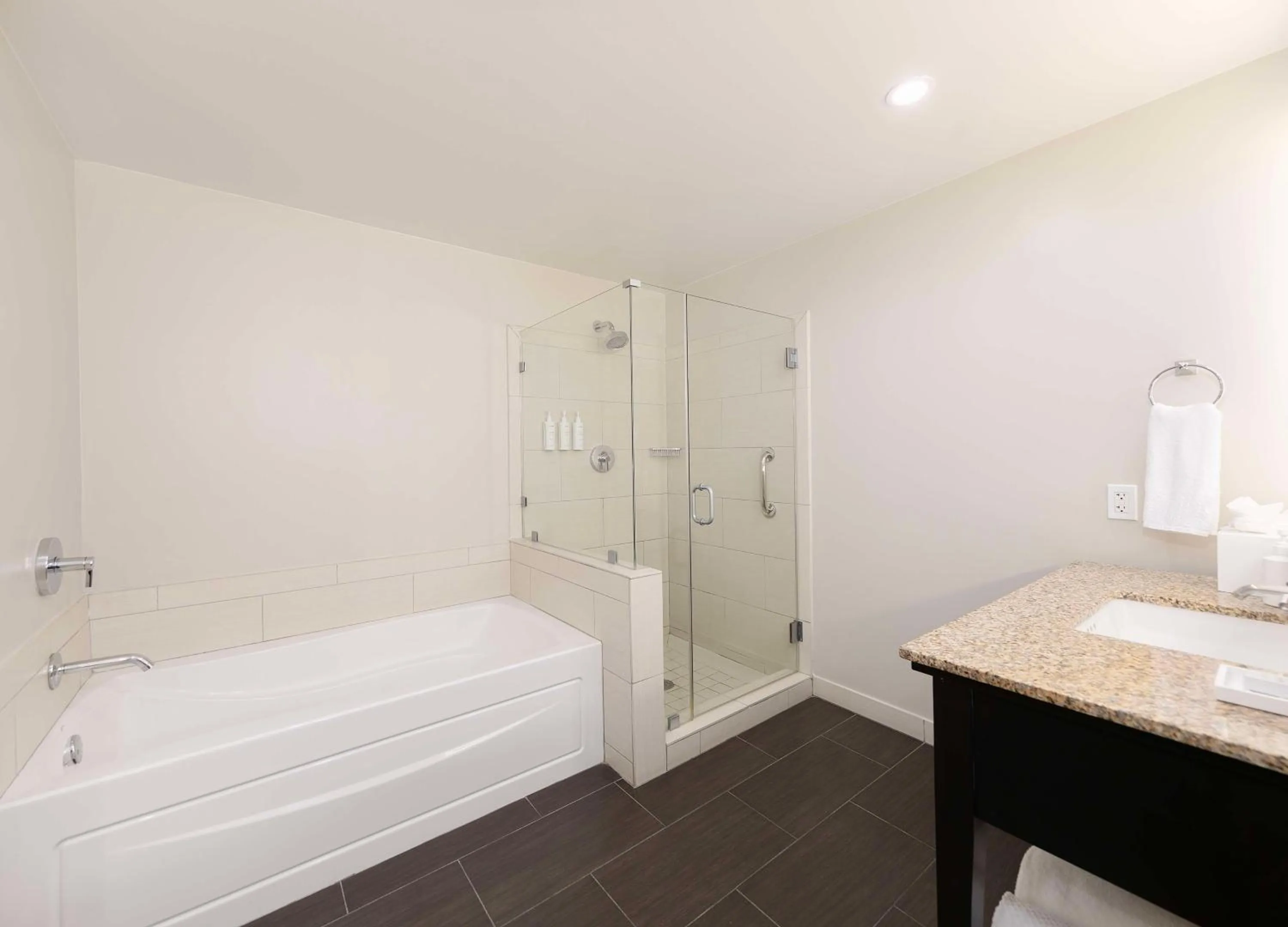 Bathroom in Jamaica Bay Inn Marina Del Rey Tapestry Collection by Hilton