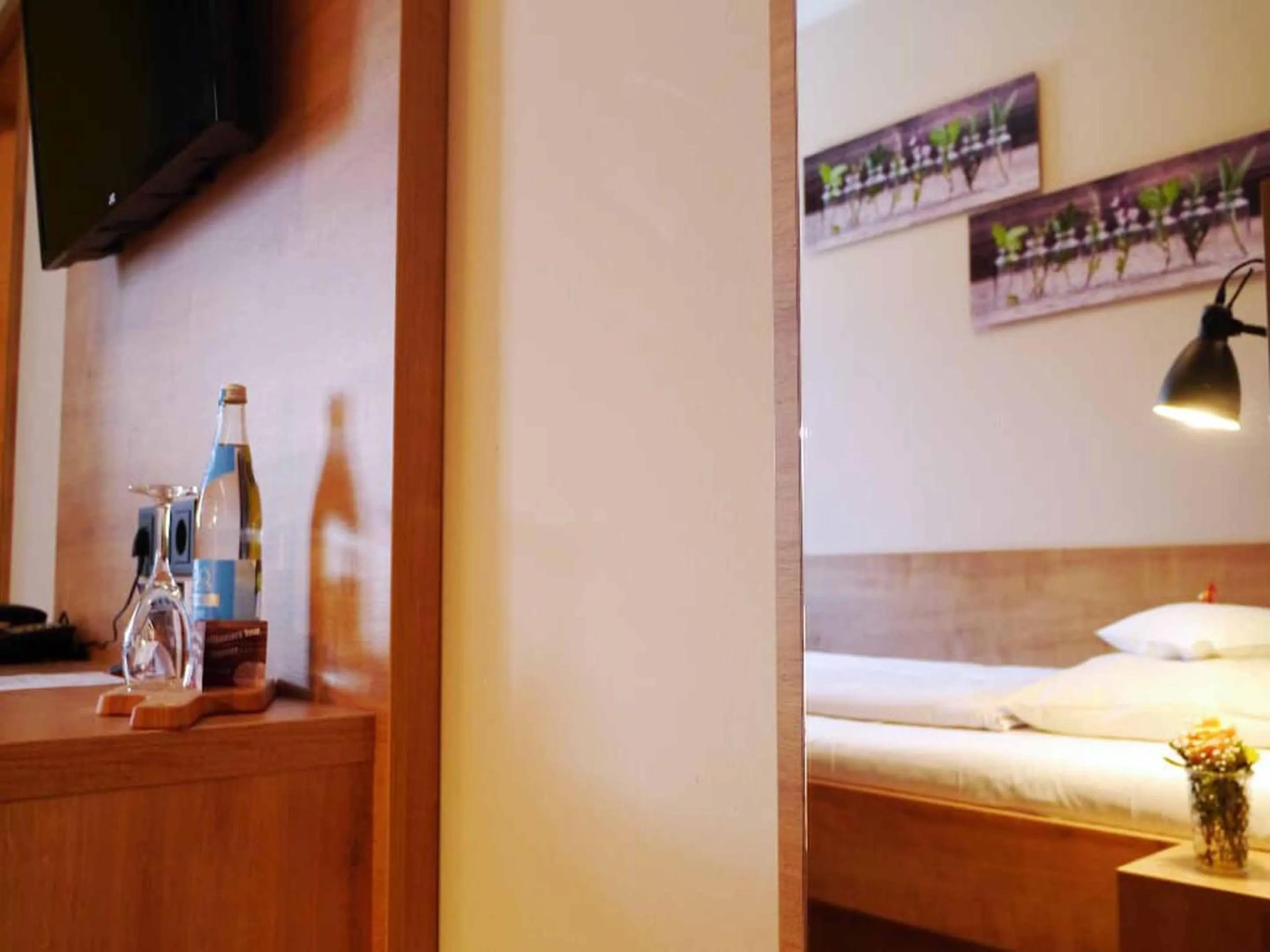 Decorative detail, Bed in Da`Sporrer Hotel & Wirtshaus