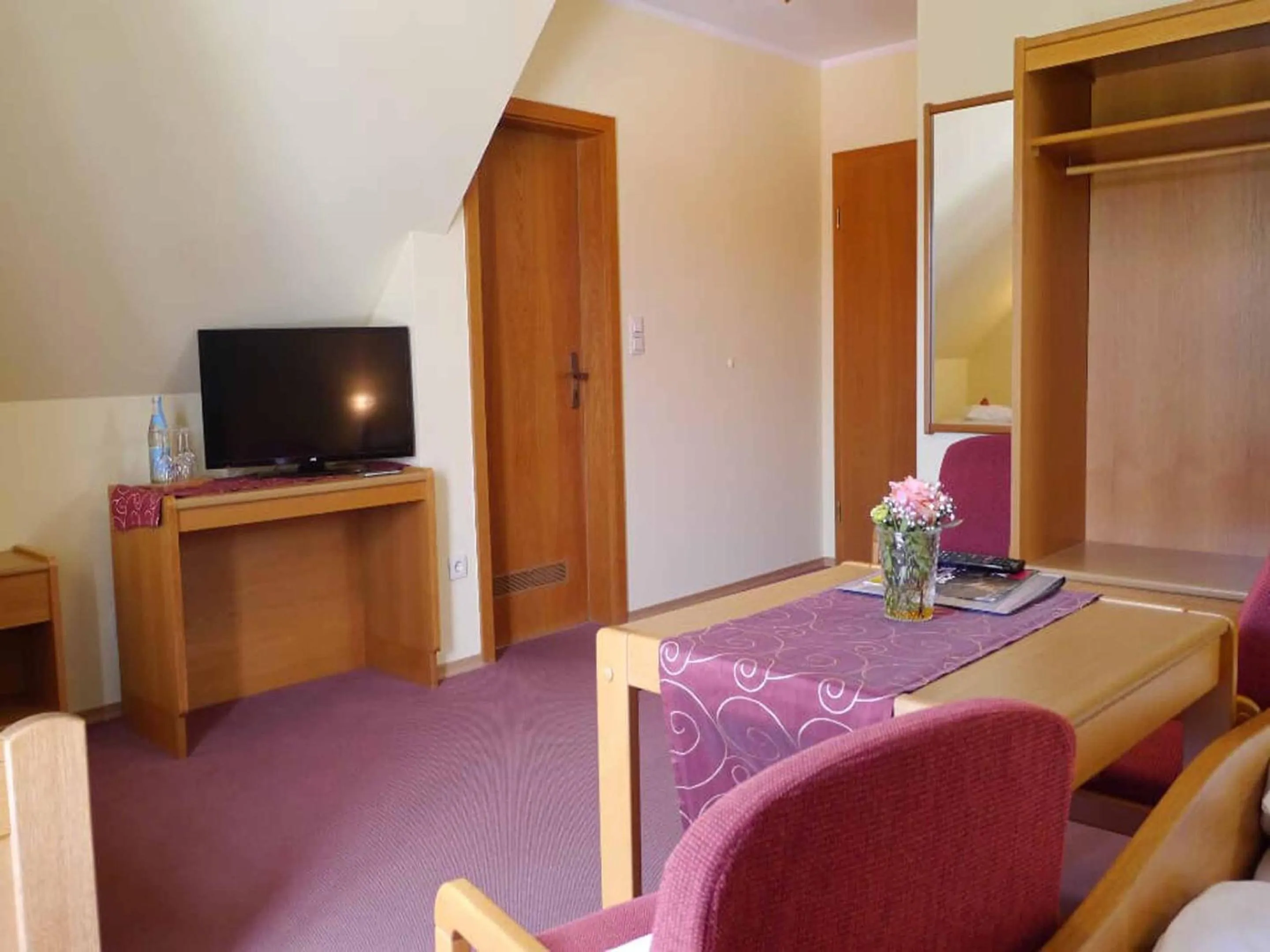 TV and multimedia in Da`Sporrer Hotel & Wirtshaus