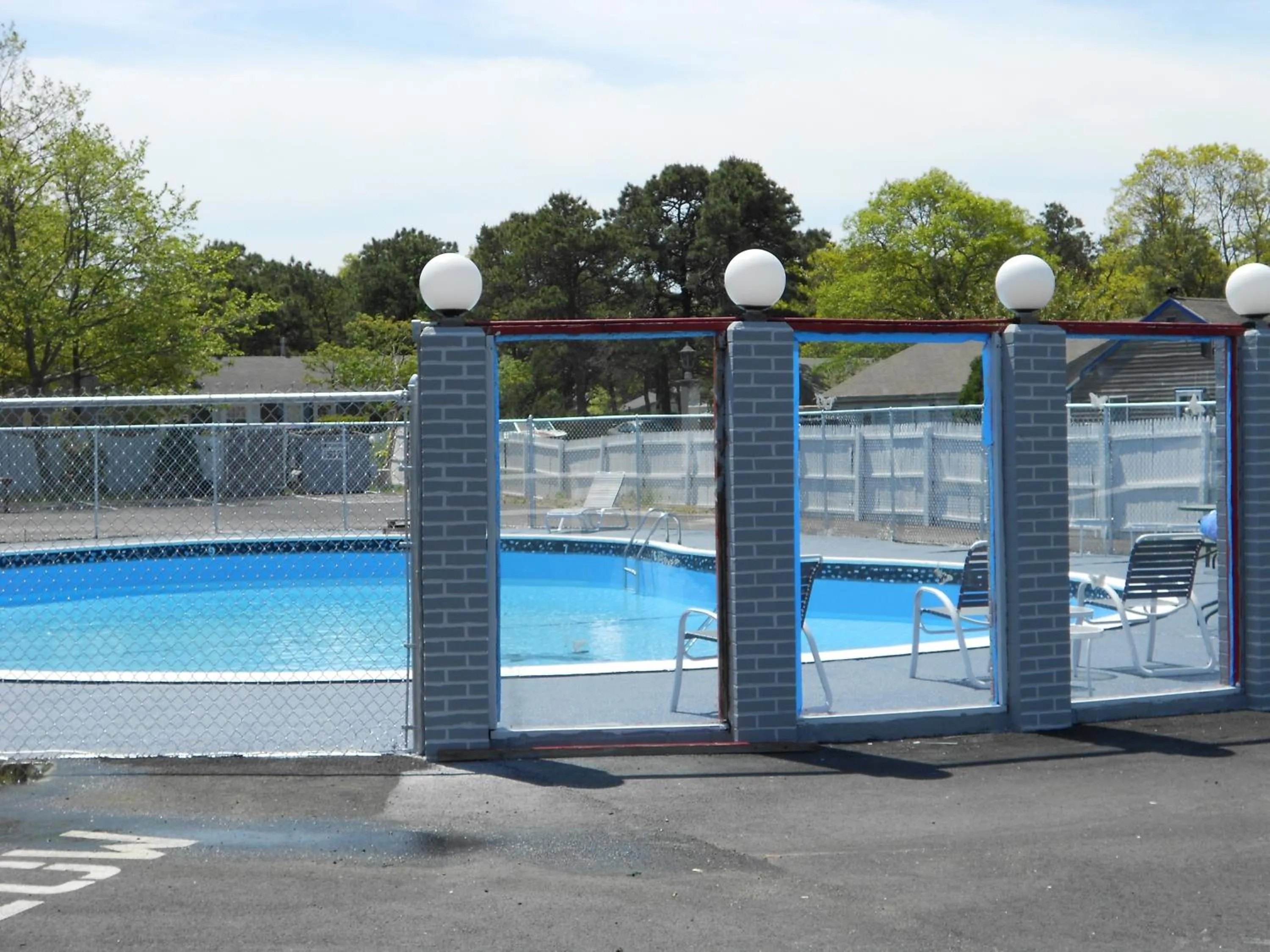 Swimming pool in Cape Shore Inn