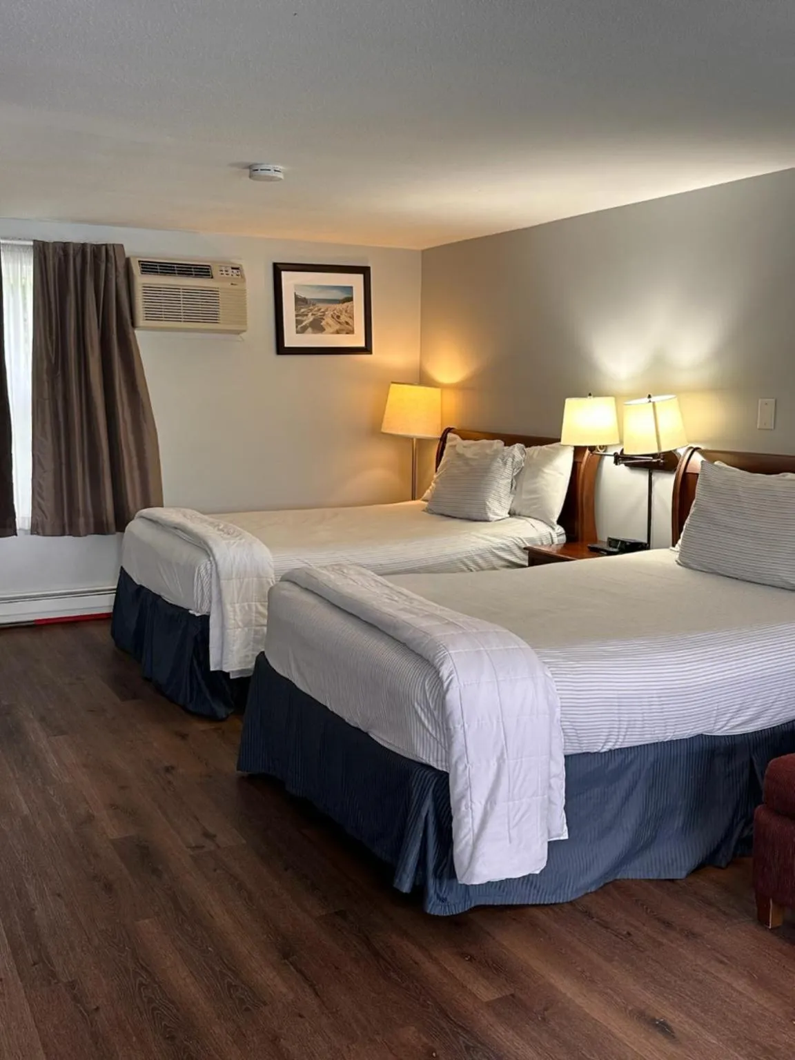 Bed in Cape Shore Inn