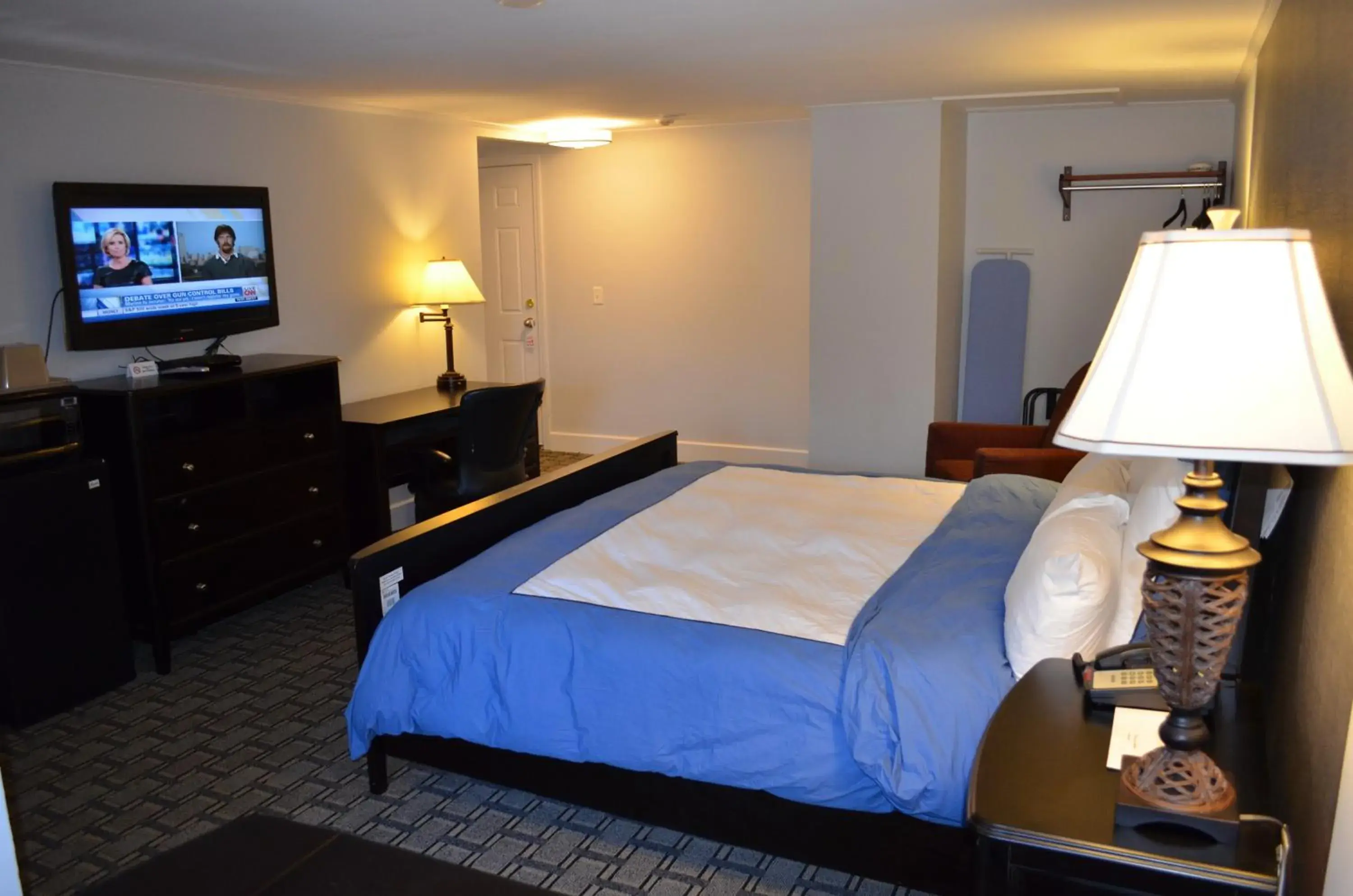 Deluxe King Room in Cape Shore Inn Deluxe King Room in Cape Shore Inn