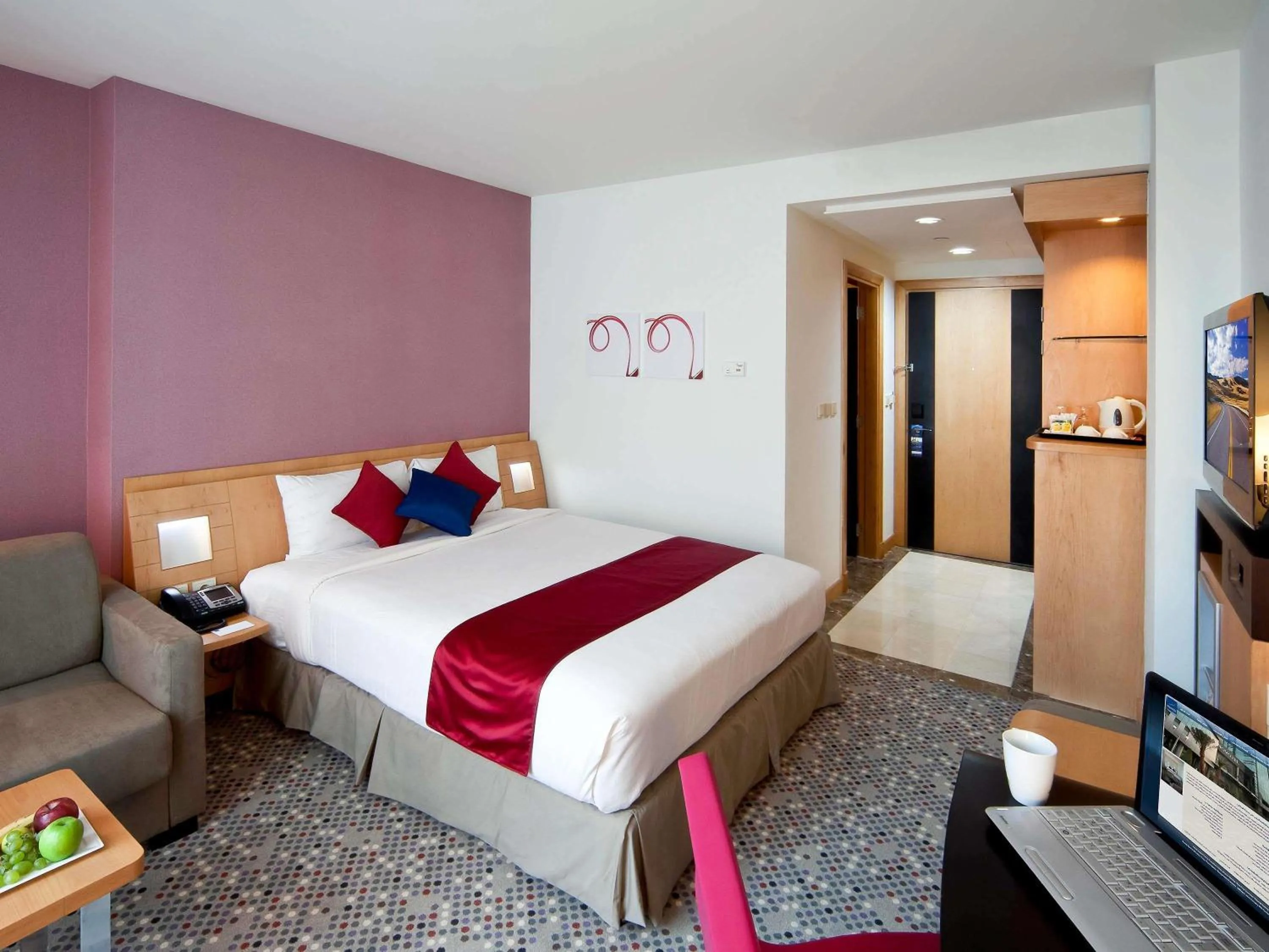 Bedroom, Bed in Novotel Dammam Business Park