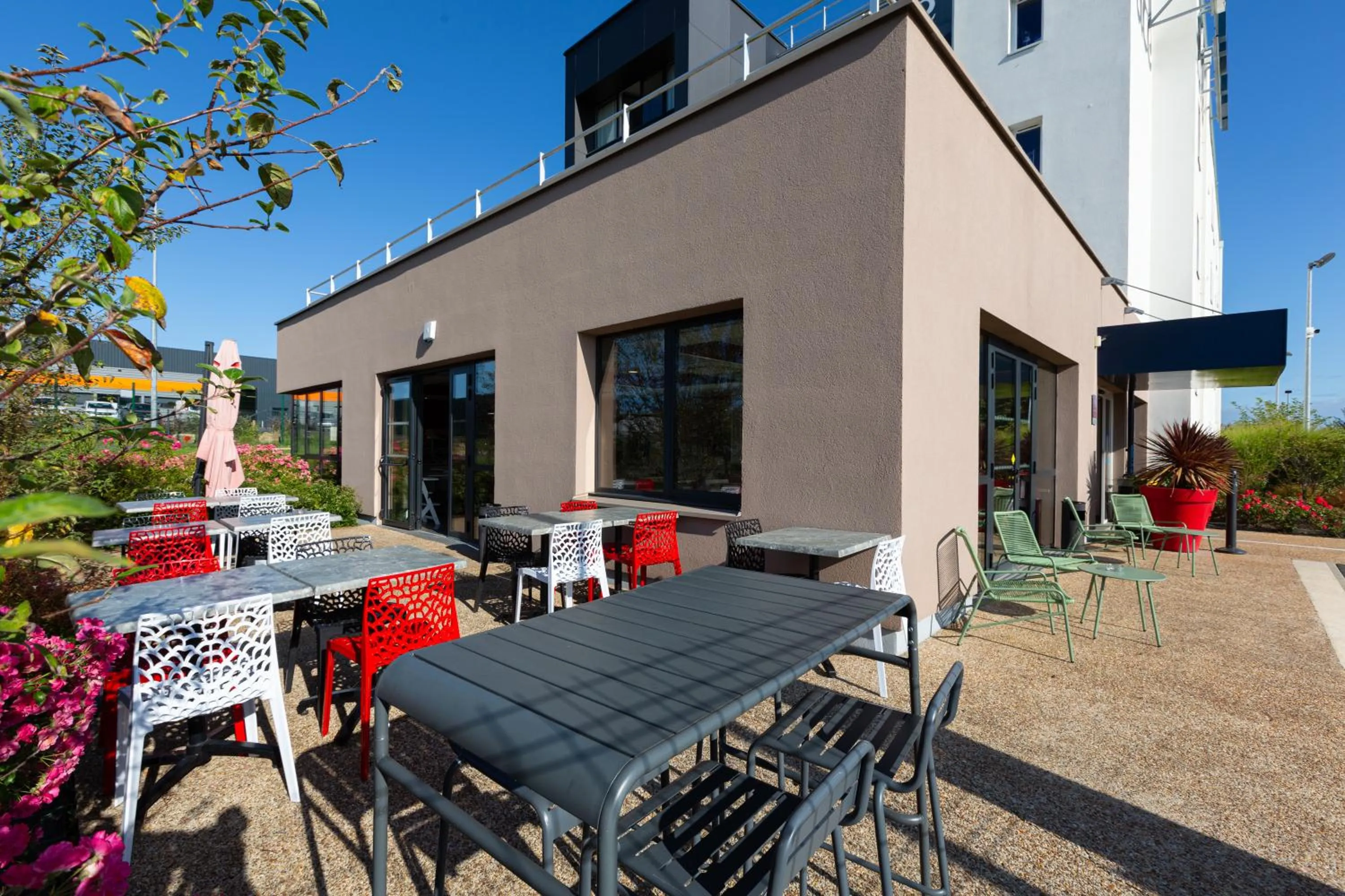 Patio in Ace Hôtel Le Mans