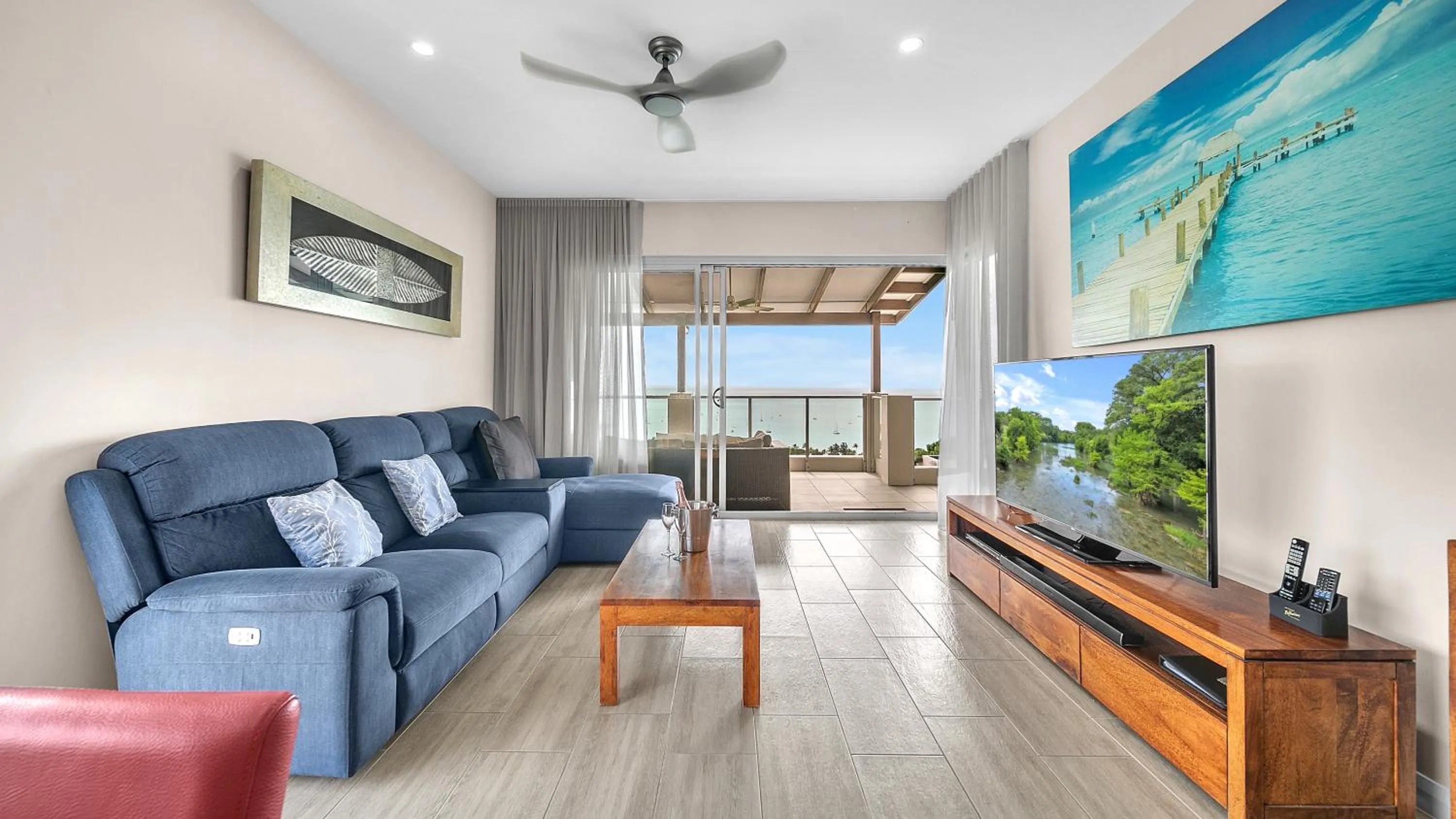 Seating area in Whitsunday Reflections