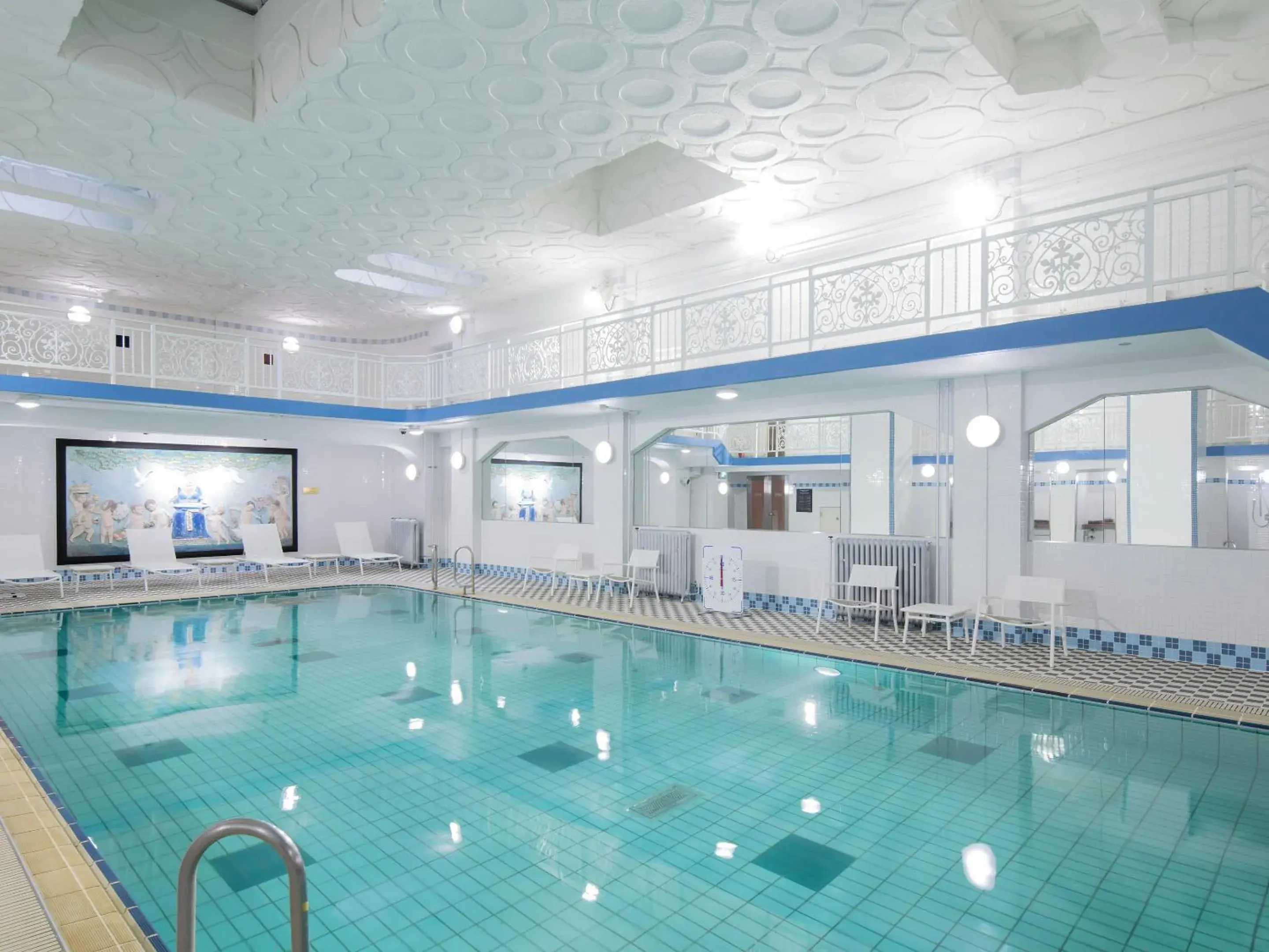 Swimming pool in The Fujiya Hotel Swimming pool in The Fujiya Hotel