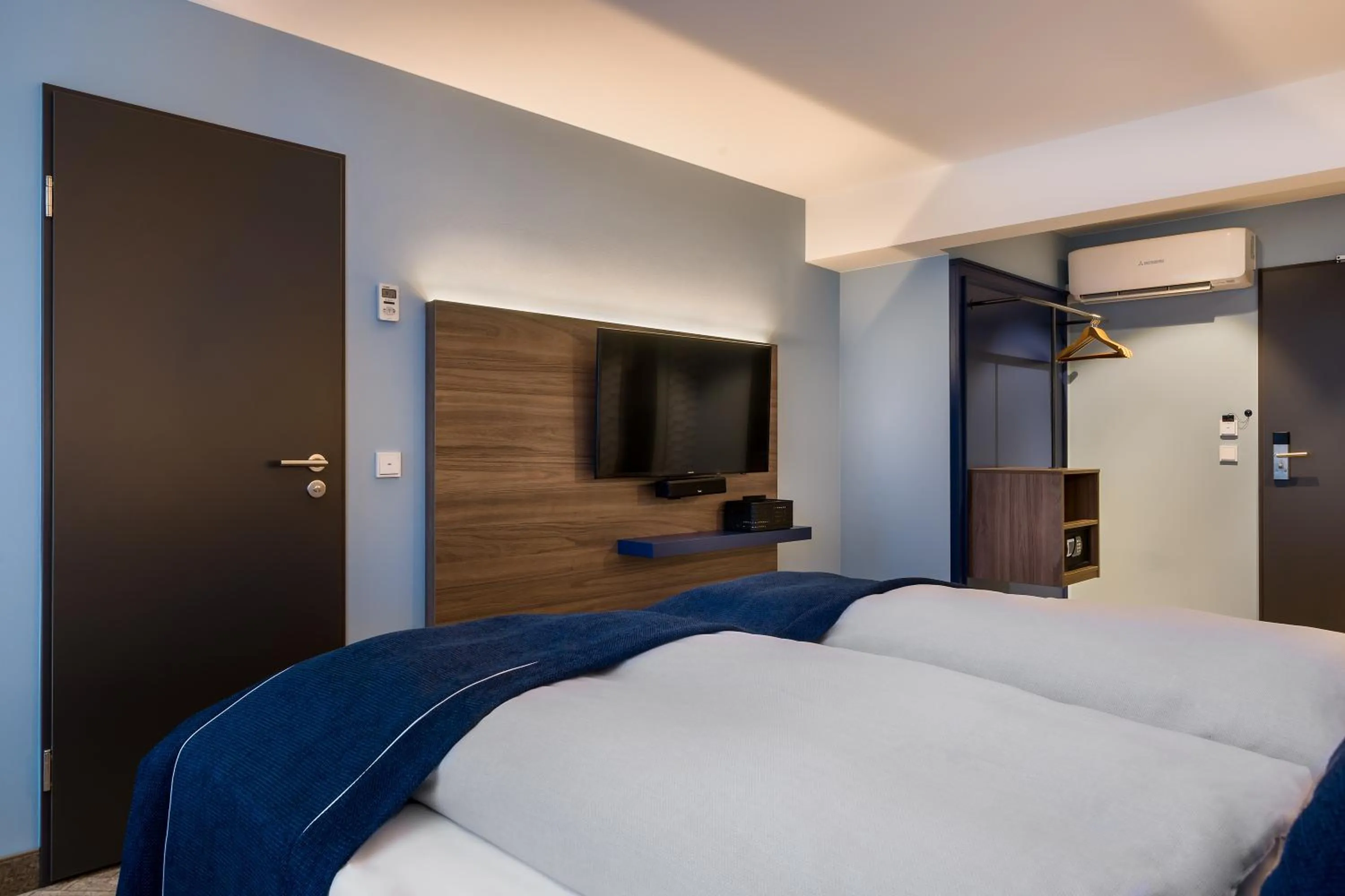 Bed in Holiday Inn - the niu, Welly Kiel by IHG