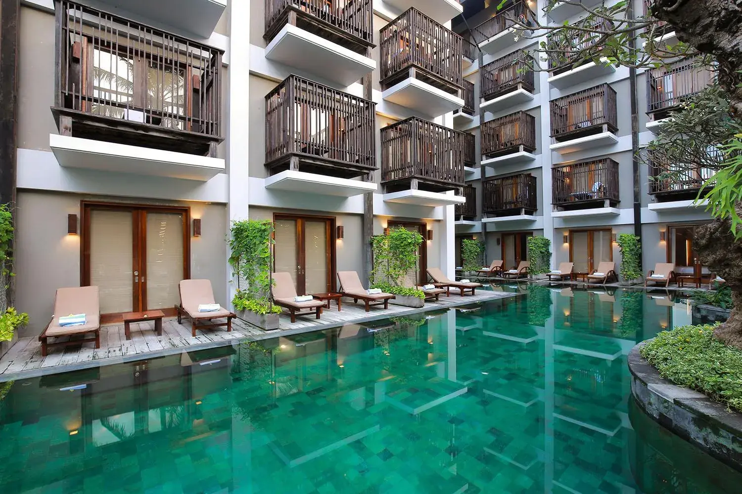 Swimming pool in THE 1O1 Bali Oasis Sanur Swimming pool in THE 1O1 Bali Oasis Sanur