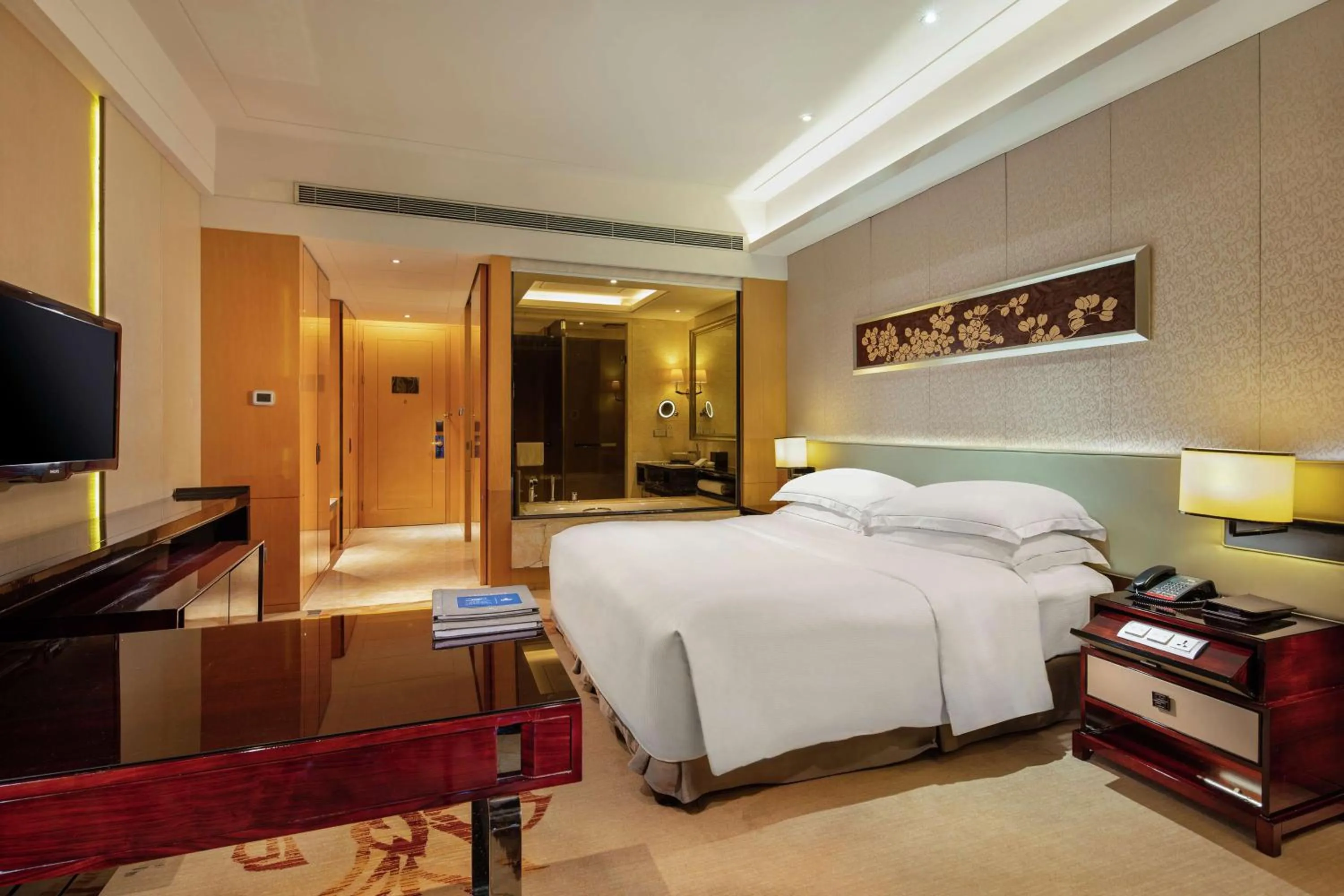 Bedroom, Bed in Hilton Guangzhou Baiyun - Canton Fair Free Shuttle Bus