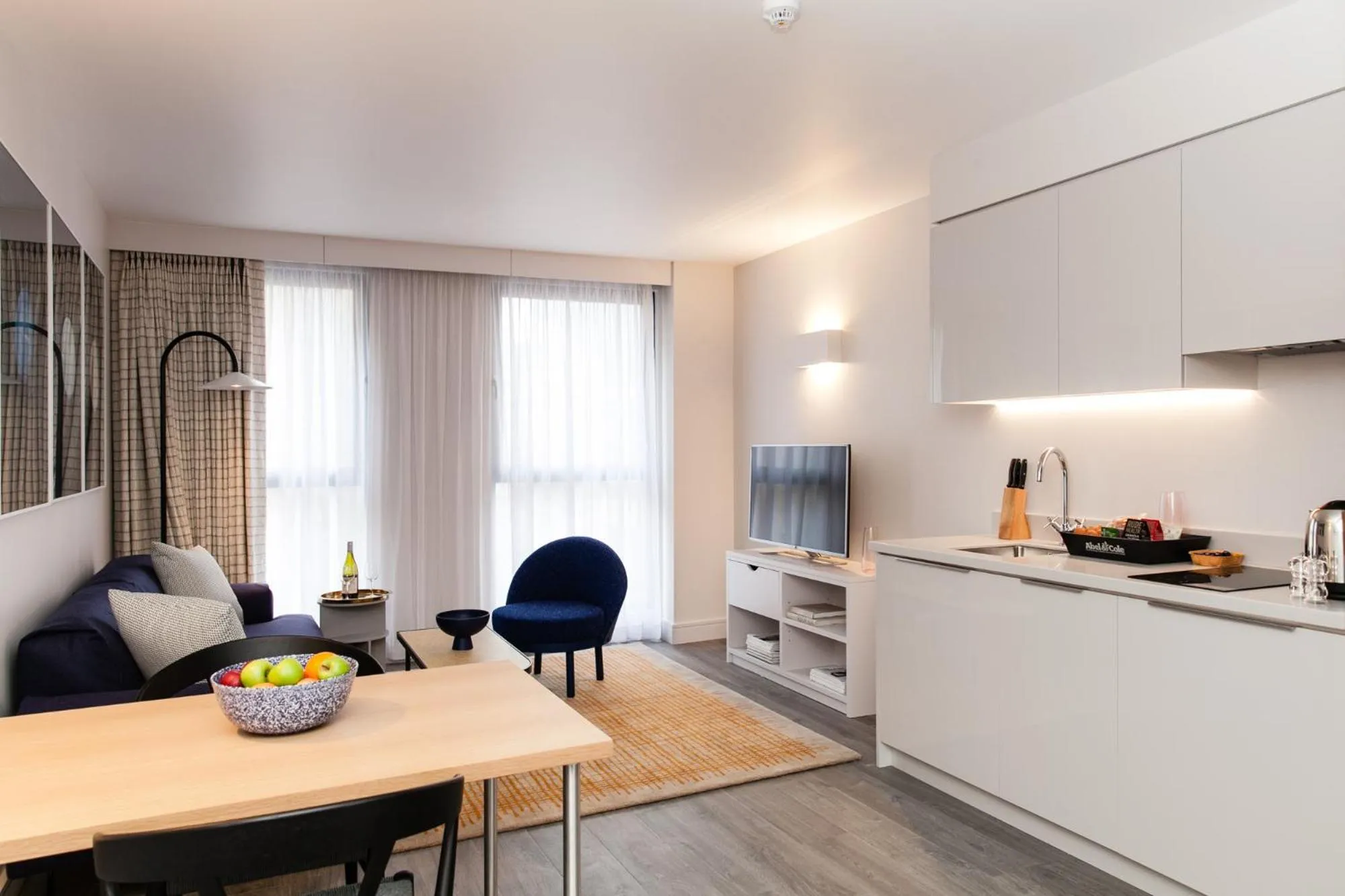 Dining area in Rockwell East-Tower Bridge