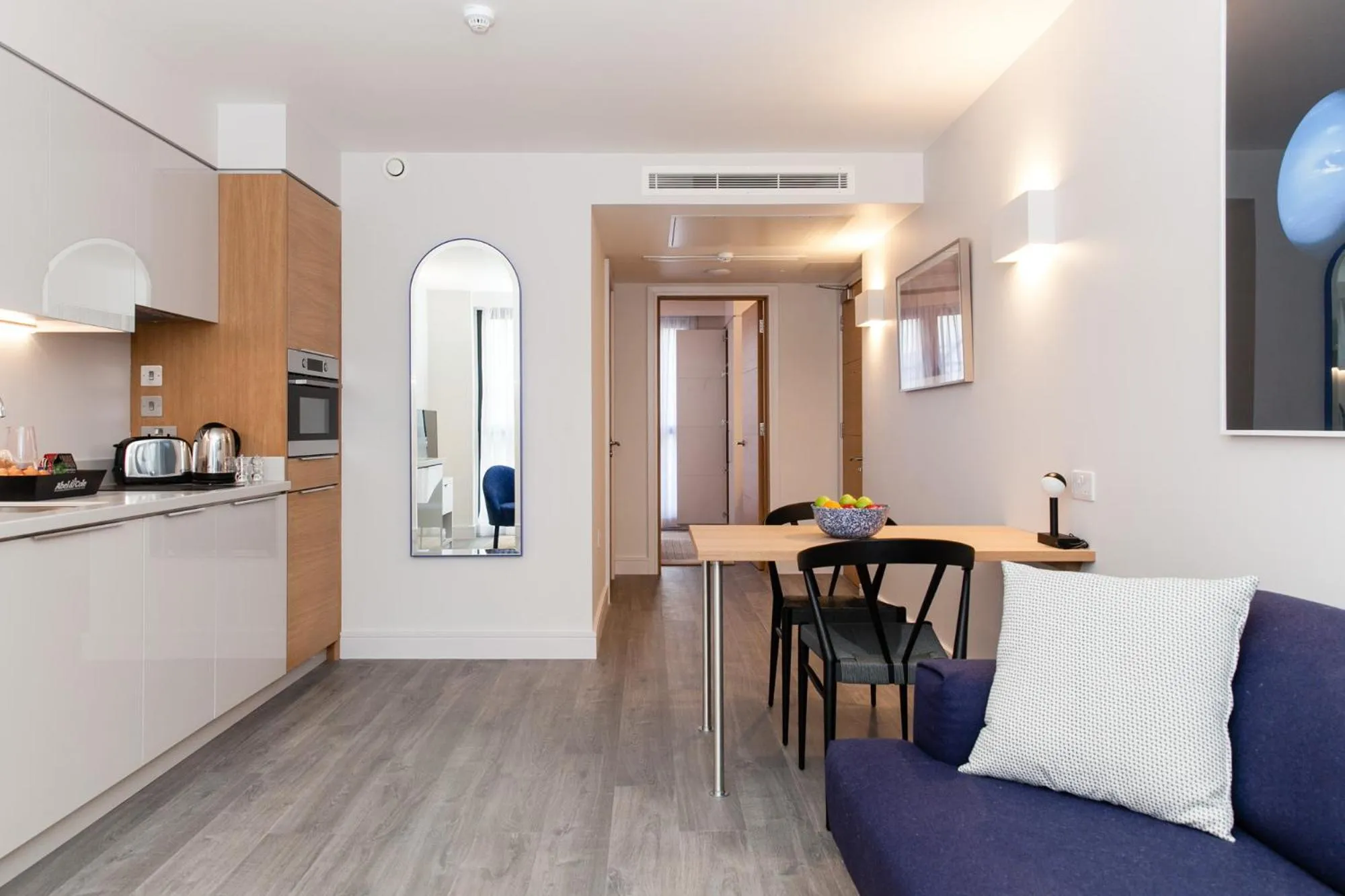 Living room in Rockwell East-Tower Bridge