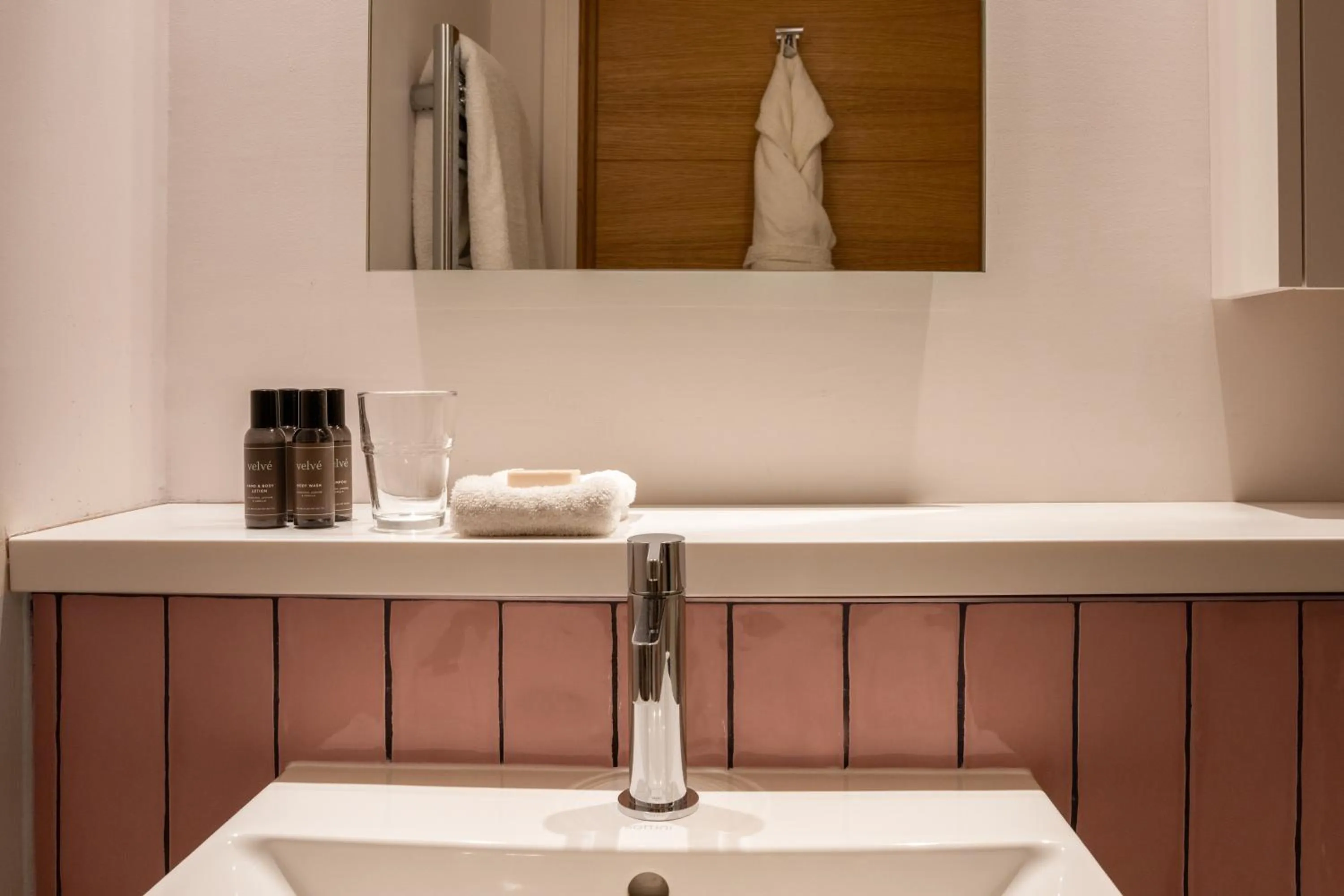 Bedroom in Rockwell East-Tower Bridge