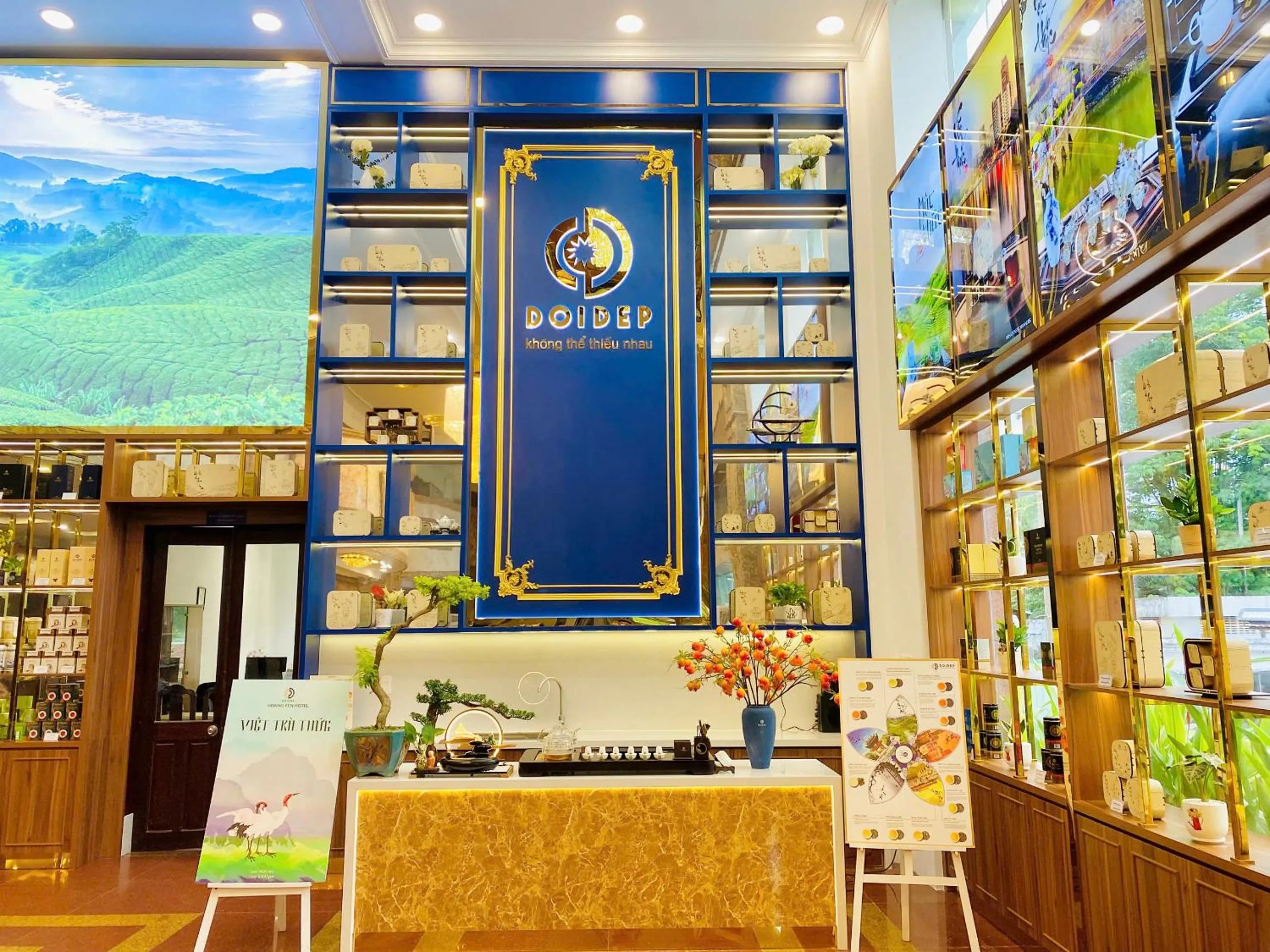 concierge in Sandals Hoàng Yến