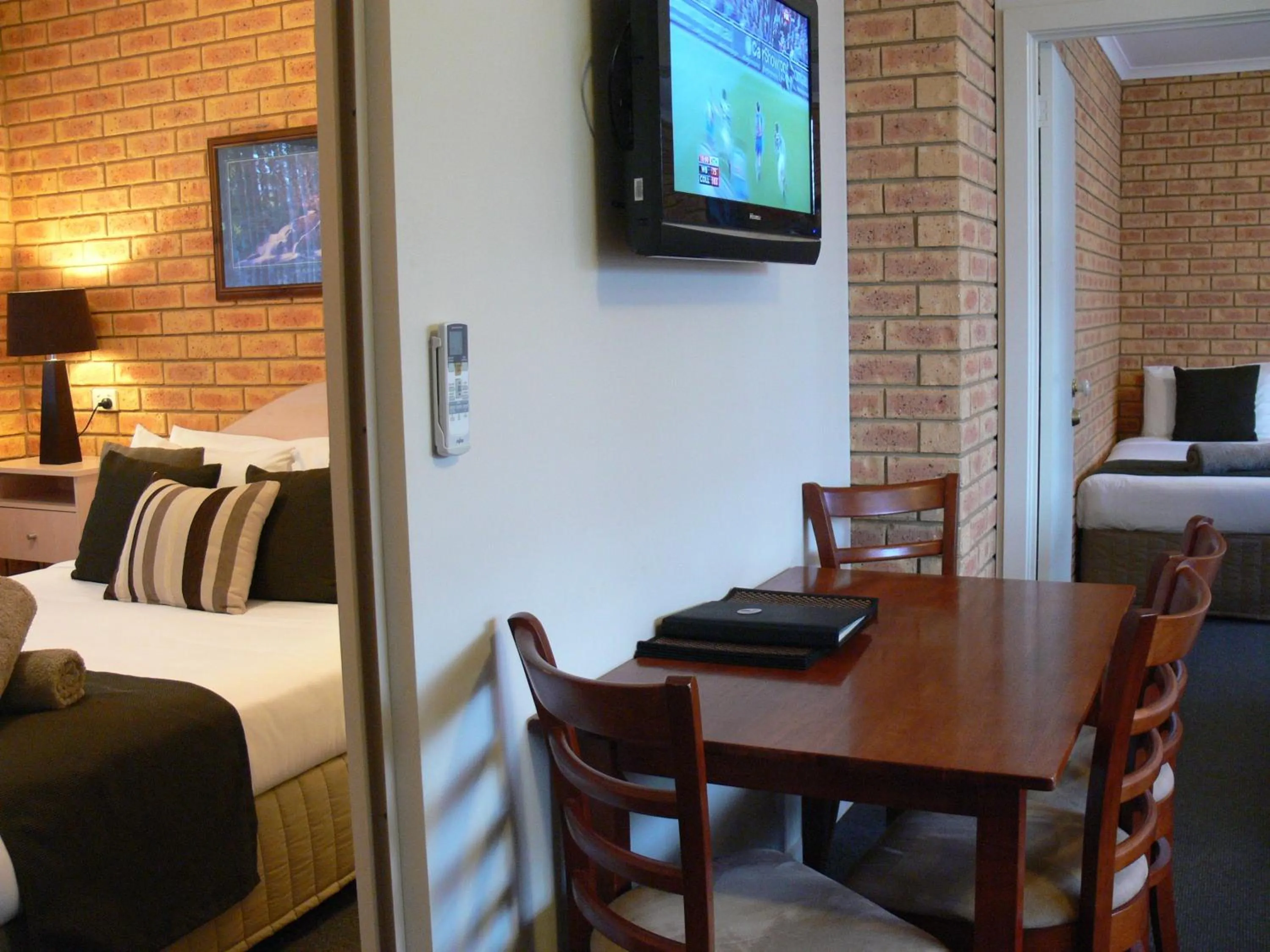 Bed in Begonia City Motor Inn