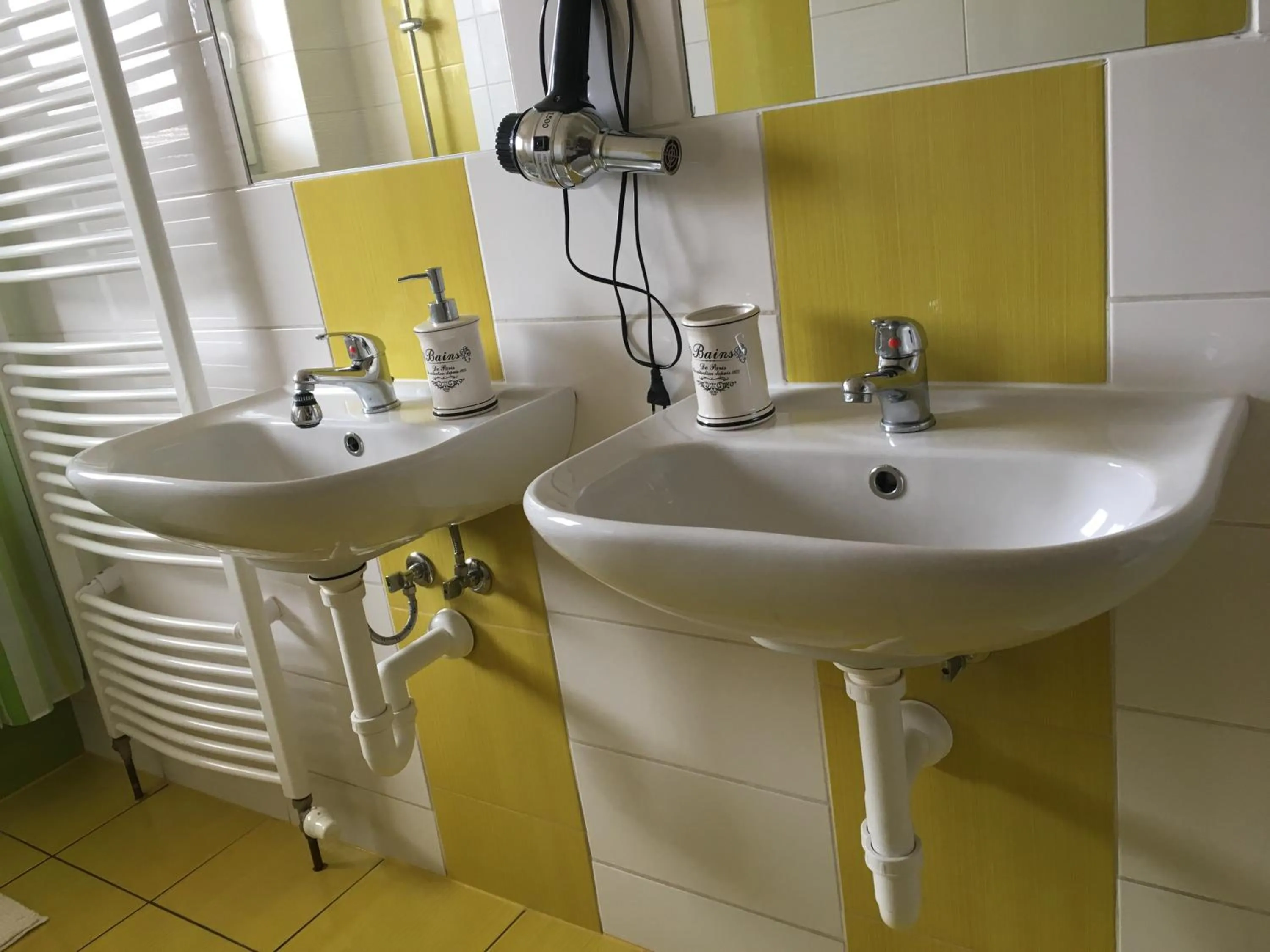 Bathroom in Sausage dog's apartments
