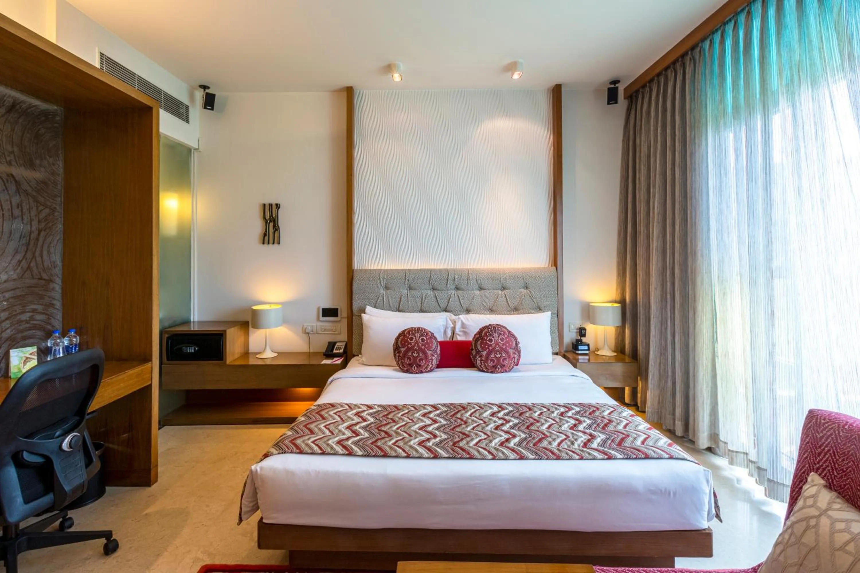 Bed in Vivanta Bengaluru, Whitefield