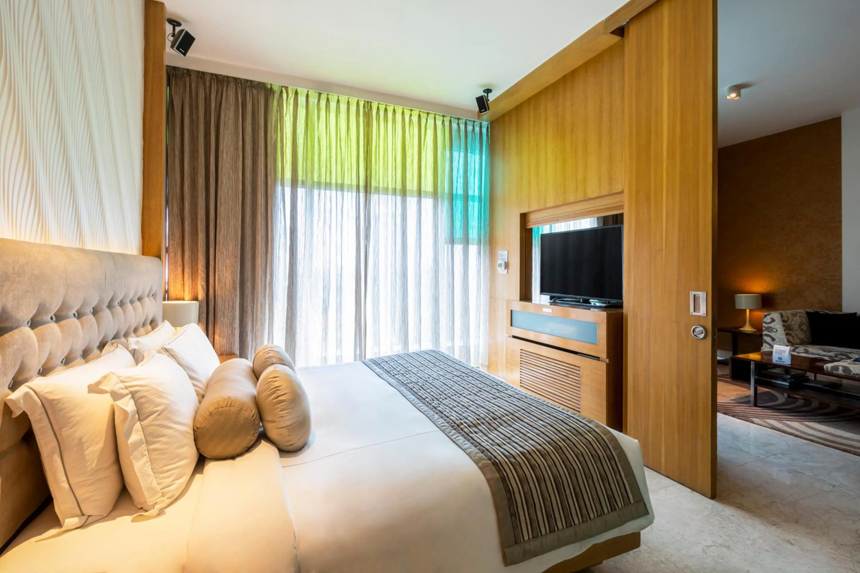 Deluxe Suite City View Queen Bed - single occupancy in Vivanta Bengaluru, Whitefield
